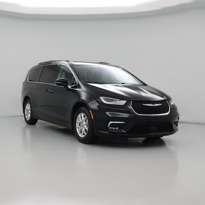 Black 2022 Chrysler Pacifica Touring L