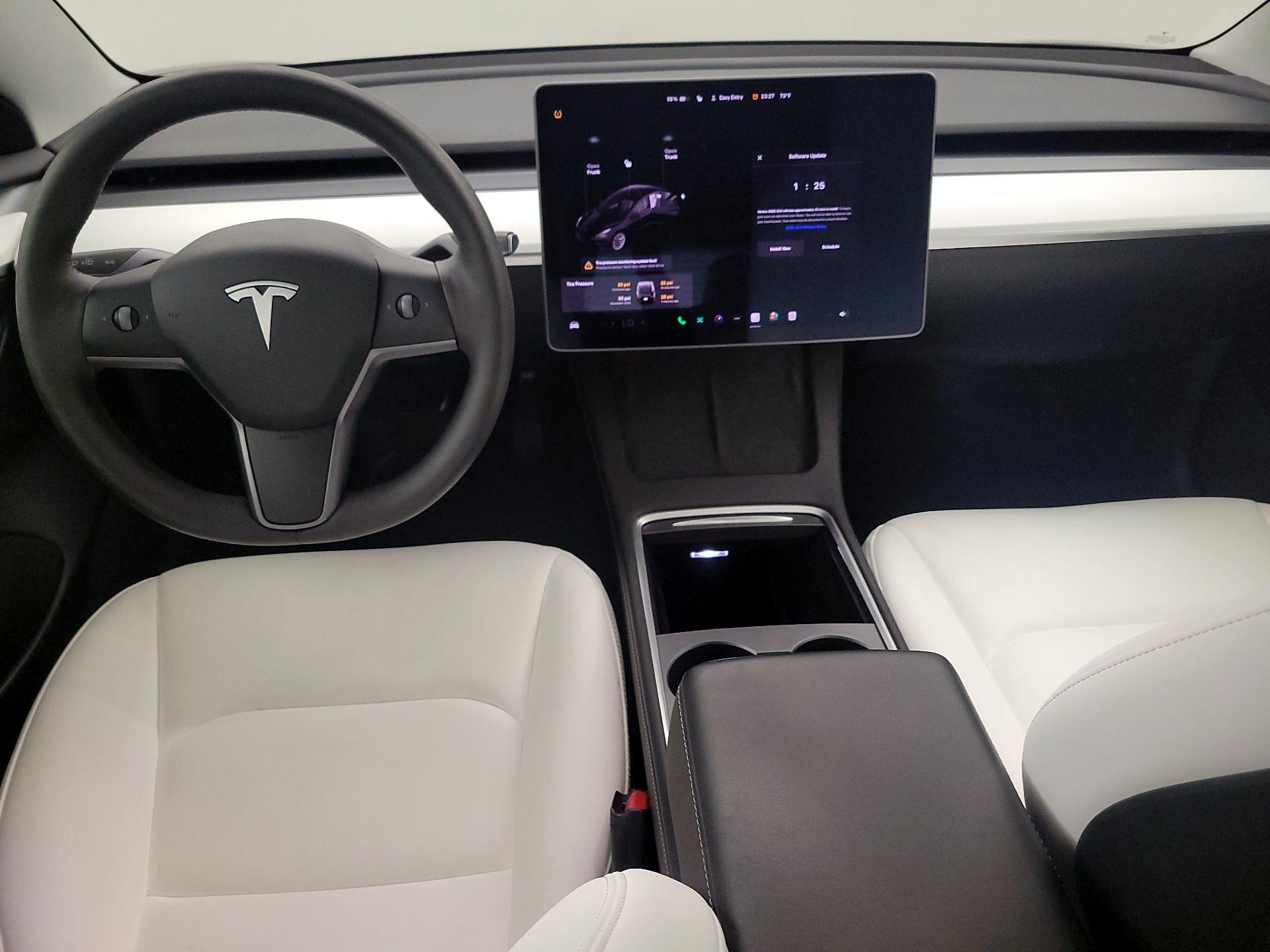 Thumbnail: 2021 Tesla Model 3 - 9