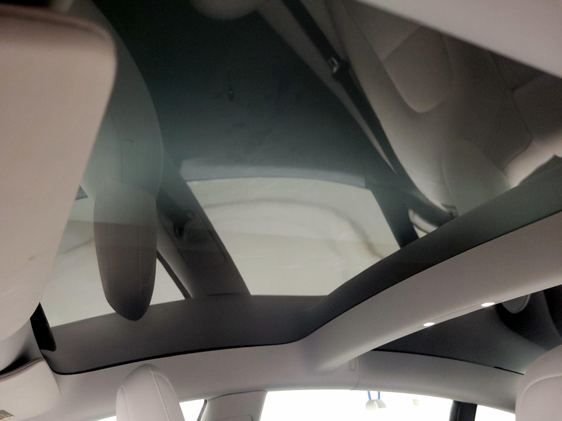 Thumbnail: 2021 Tesla Model 3 - 19