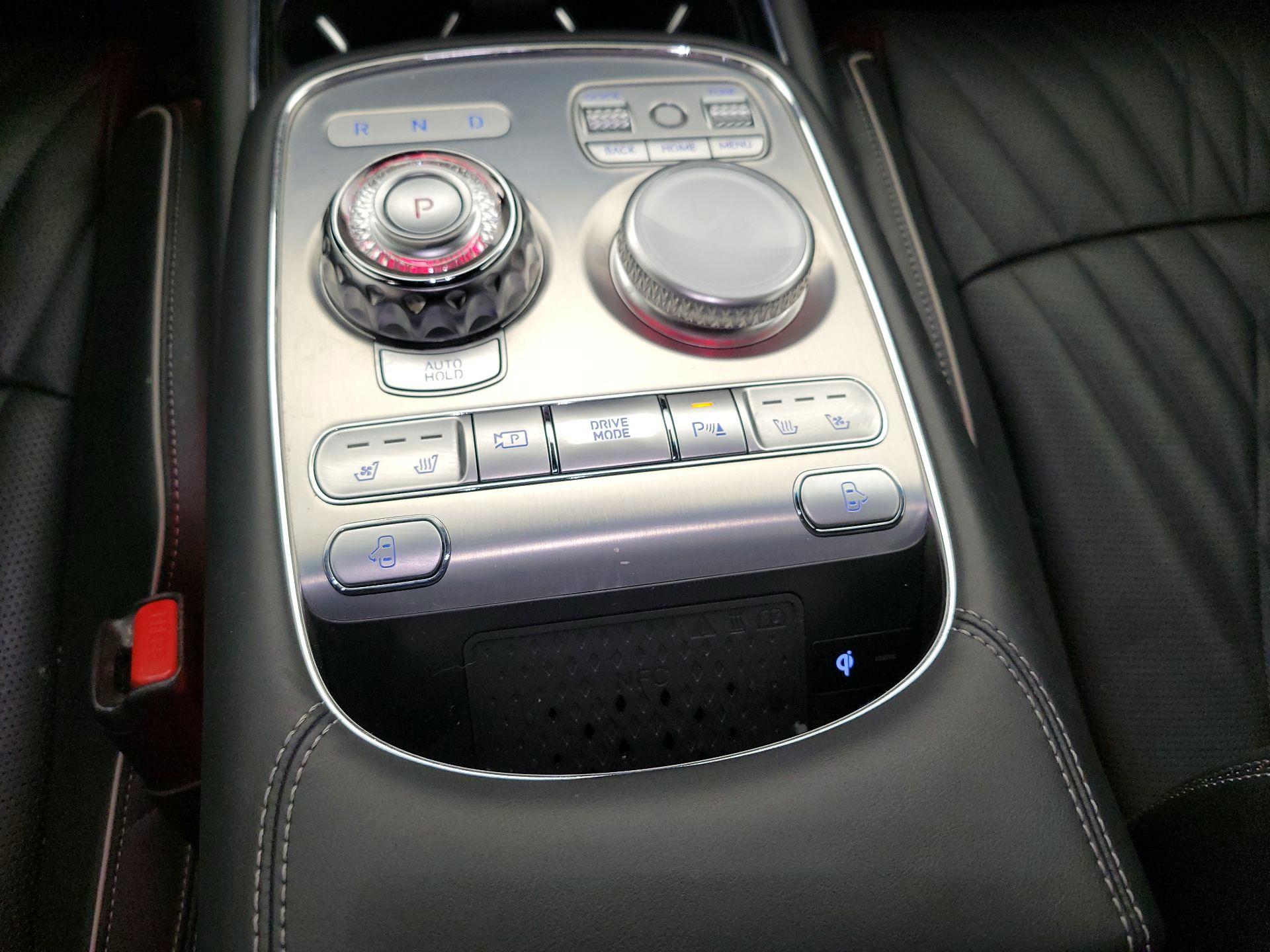 Thumbnail: 2023 Genesis G90 - 18