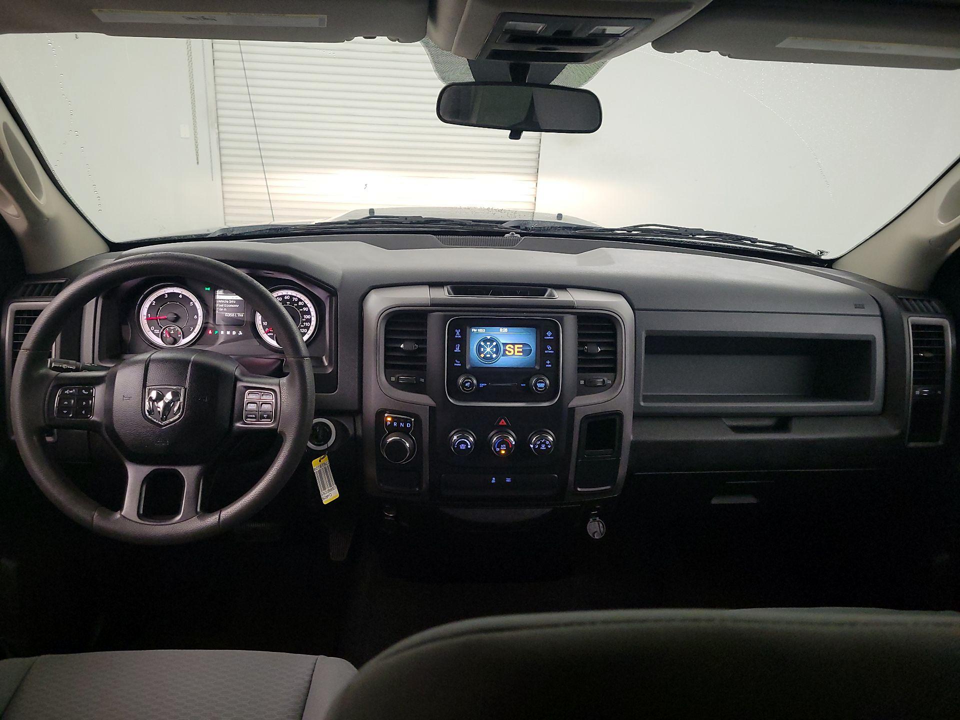 Thumbnail: 2019 RAM 1500 Classic - 9