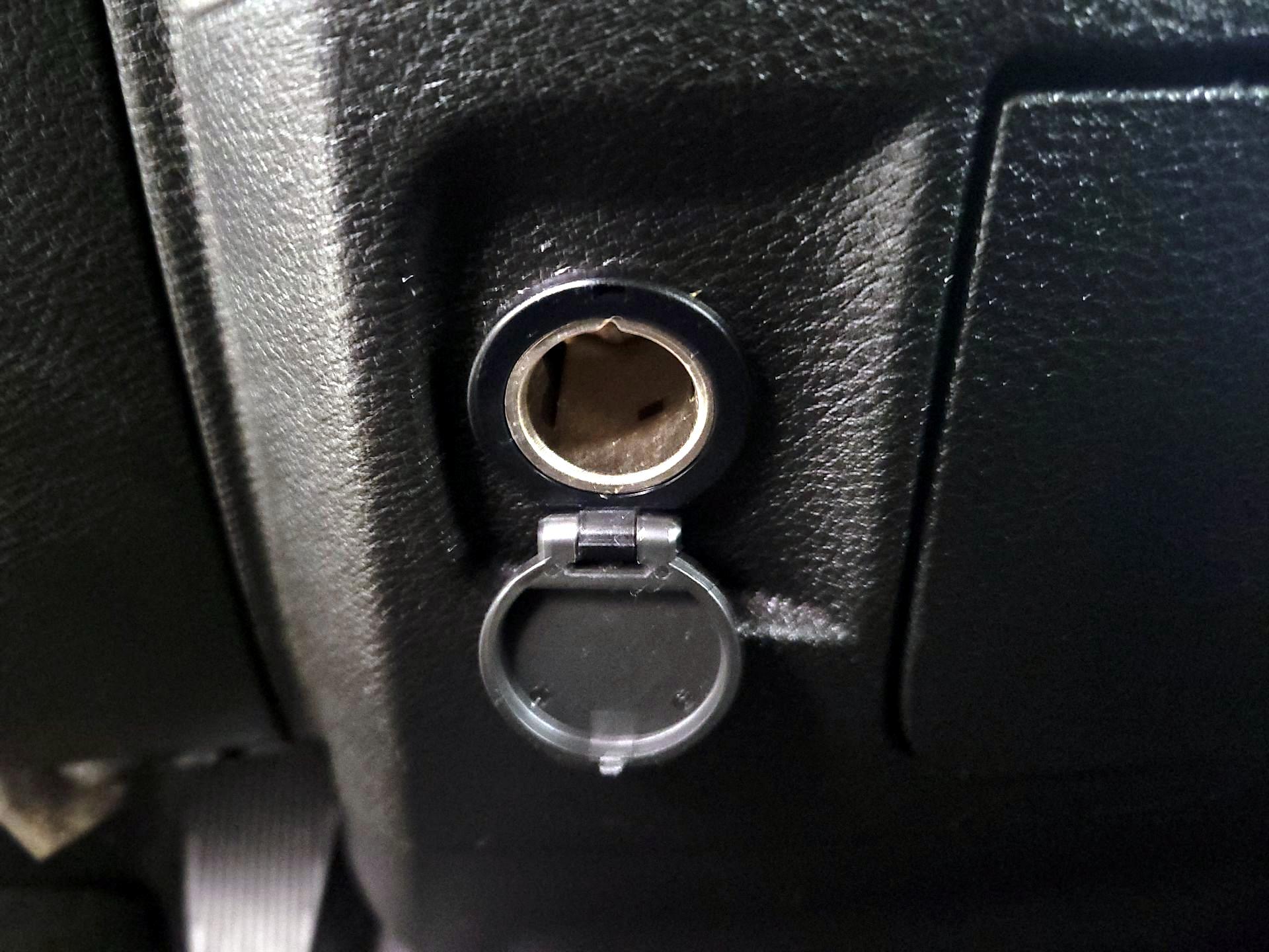 Thumbnail: 2019 RAM 1500 Classic - 18