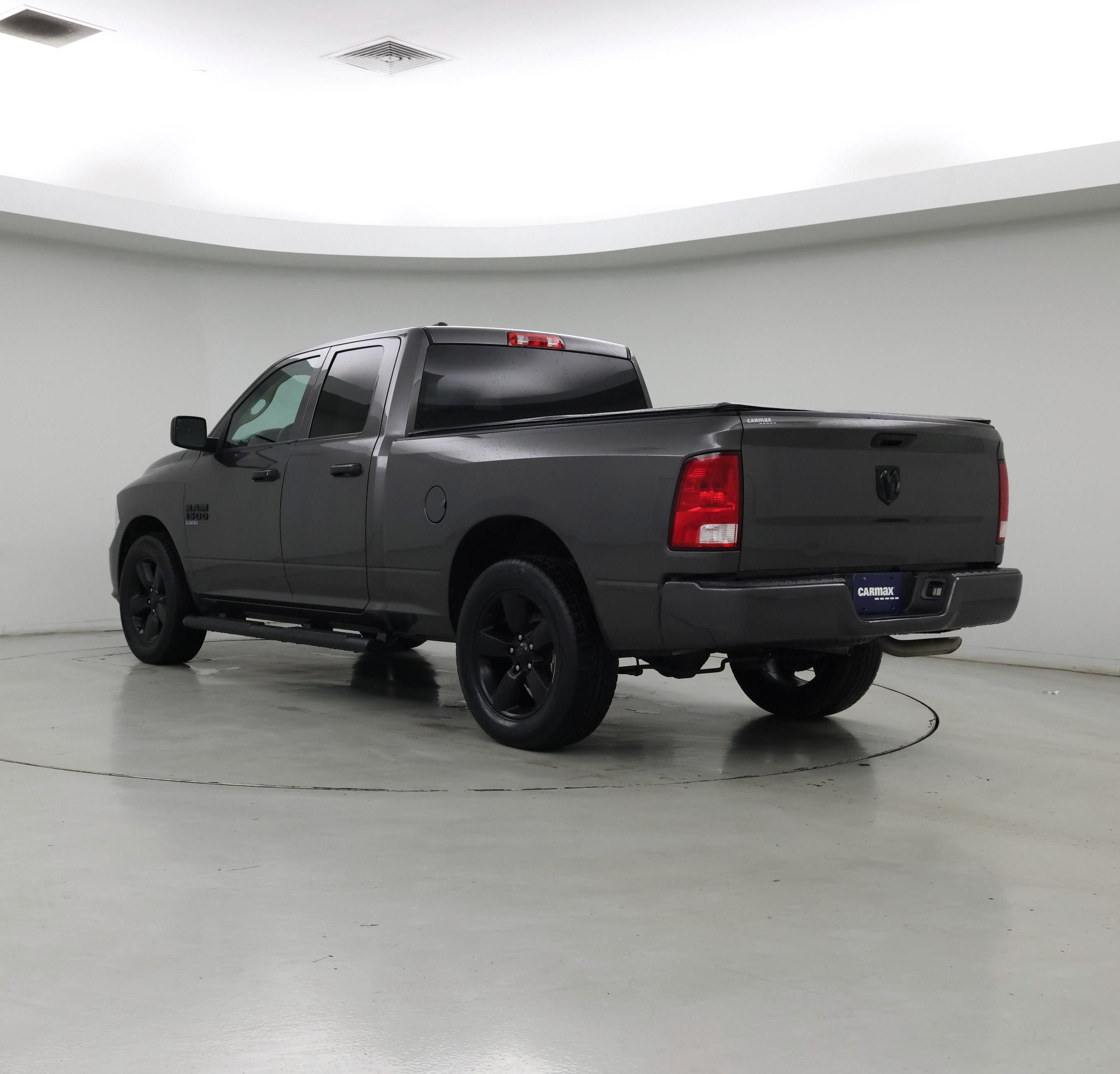 Thumbnail: 2019 RAM 1500 Classic - 2