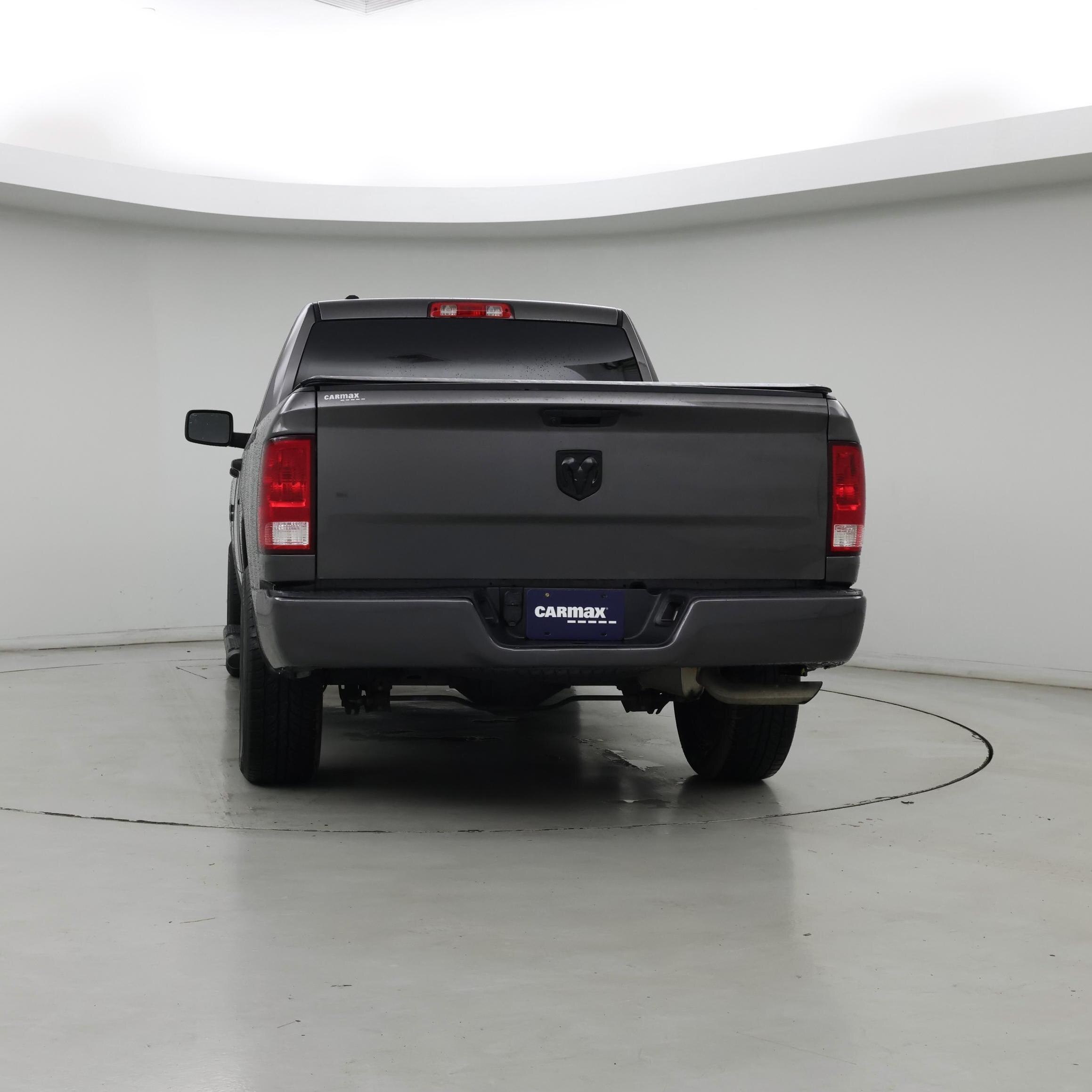 Thumbnail: 2019 RAM 1500 Classic - 6