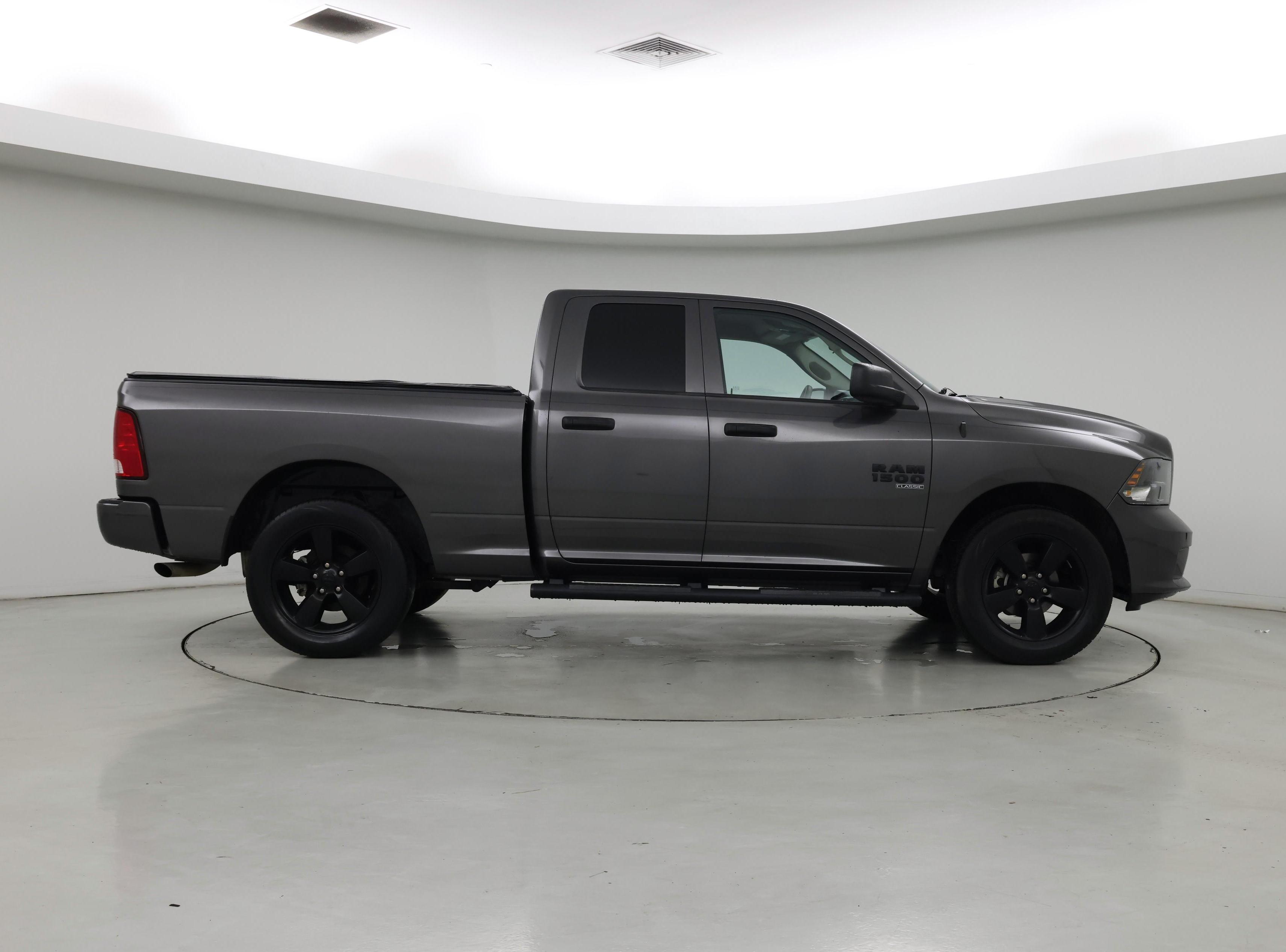 Thumbnail: 2019 RAM 1500 Classic - 7