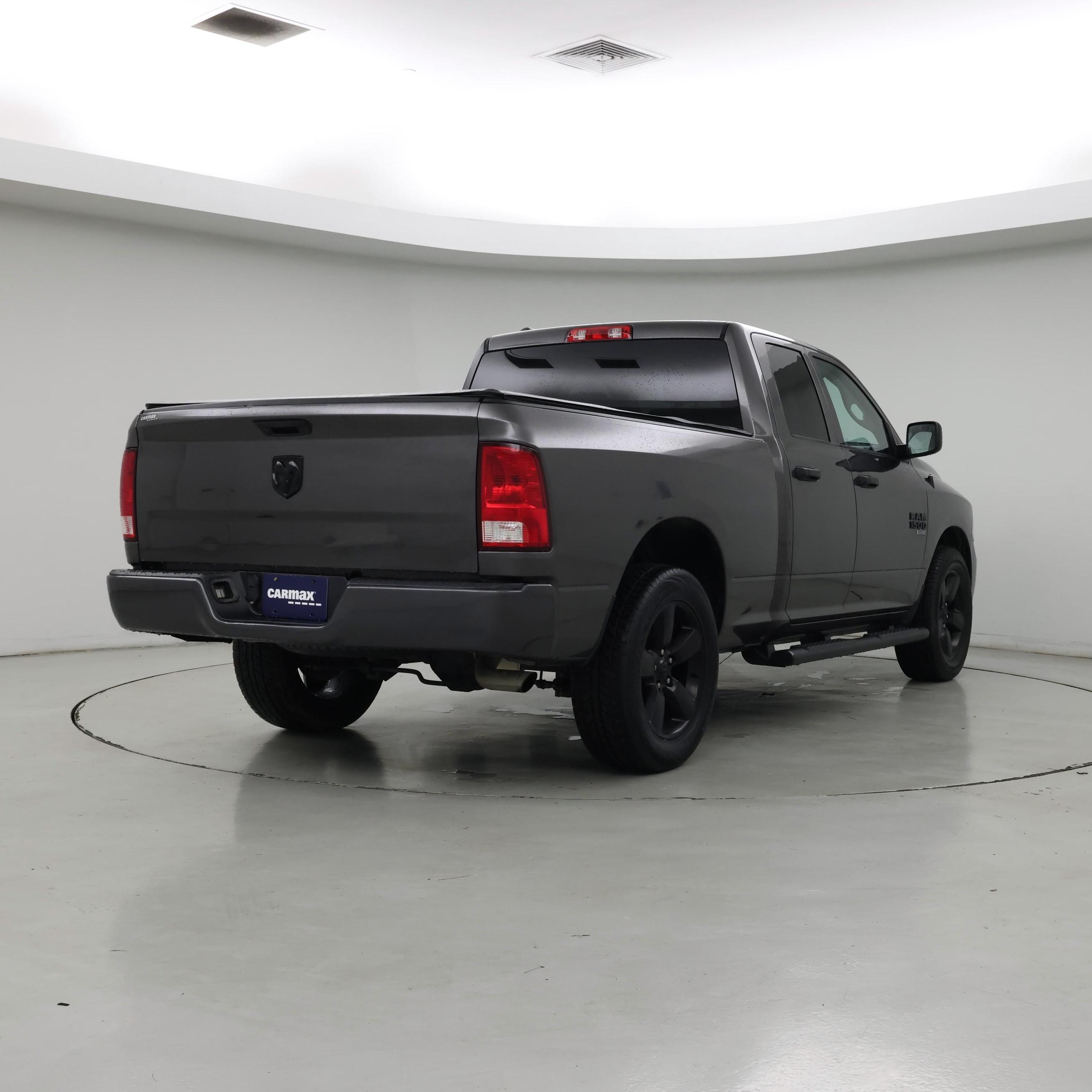 Thumbnail: 2019 RAM 1500 Classic - 8