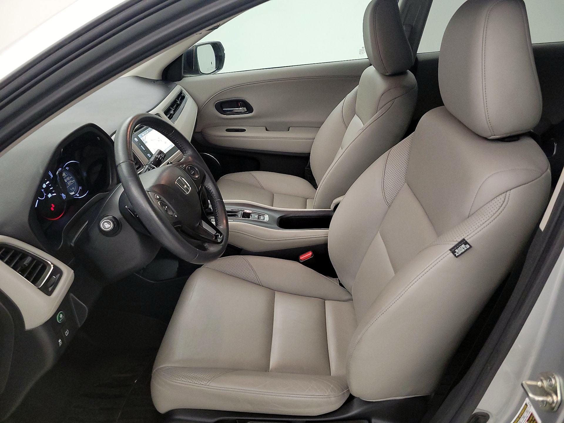 Thumbnail: 2016 Honda HR-V - 11