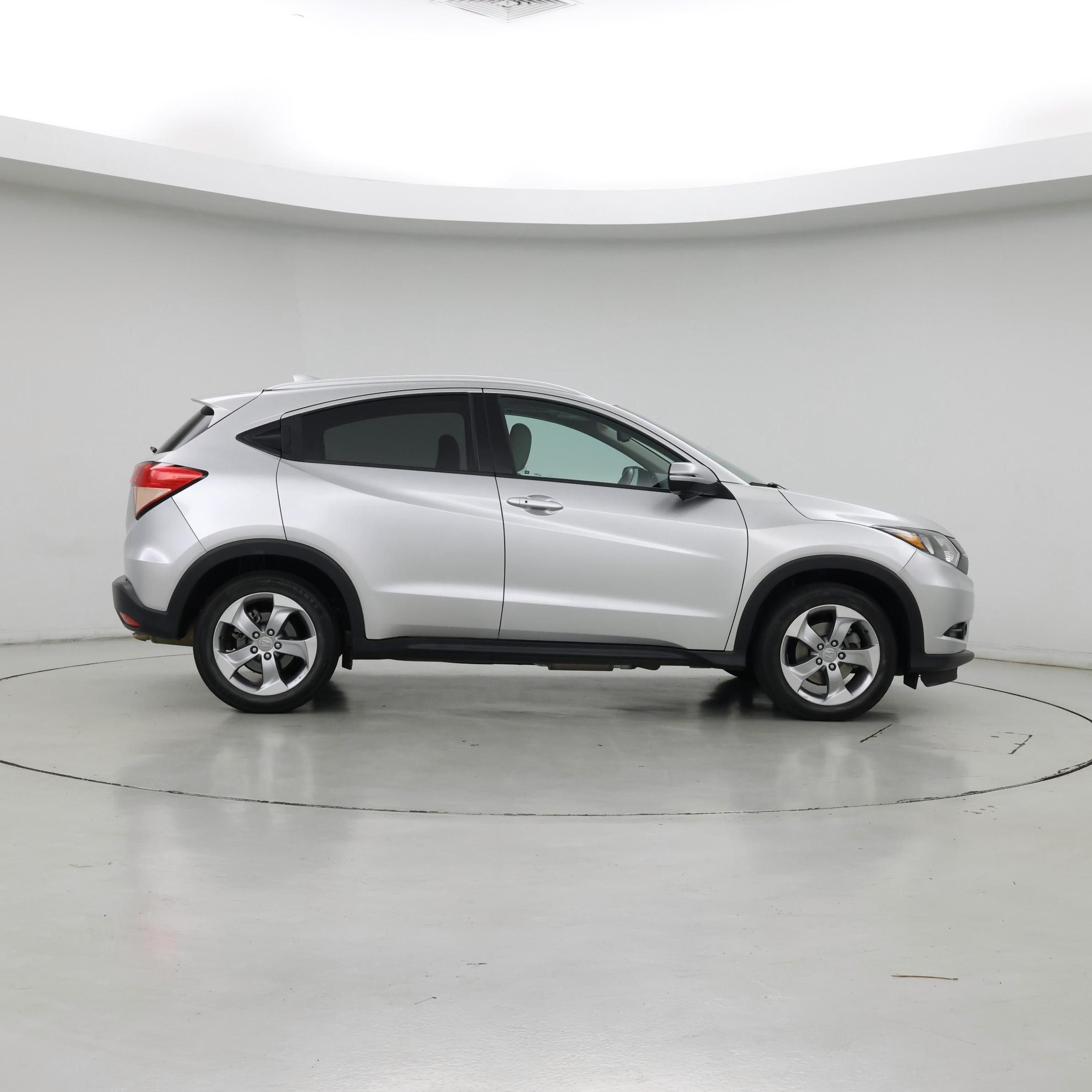 Thumbnail: 2016 Honda HR-V - 7