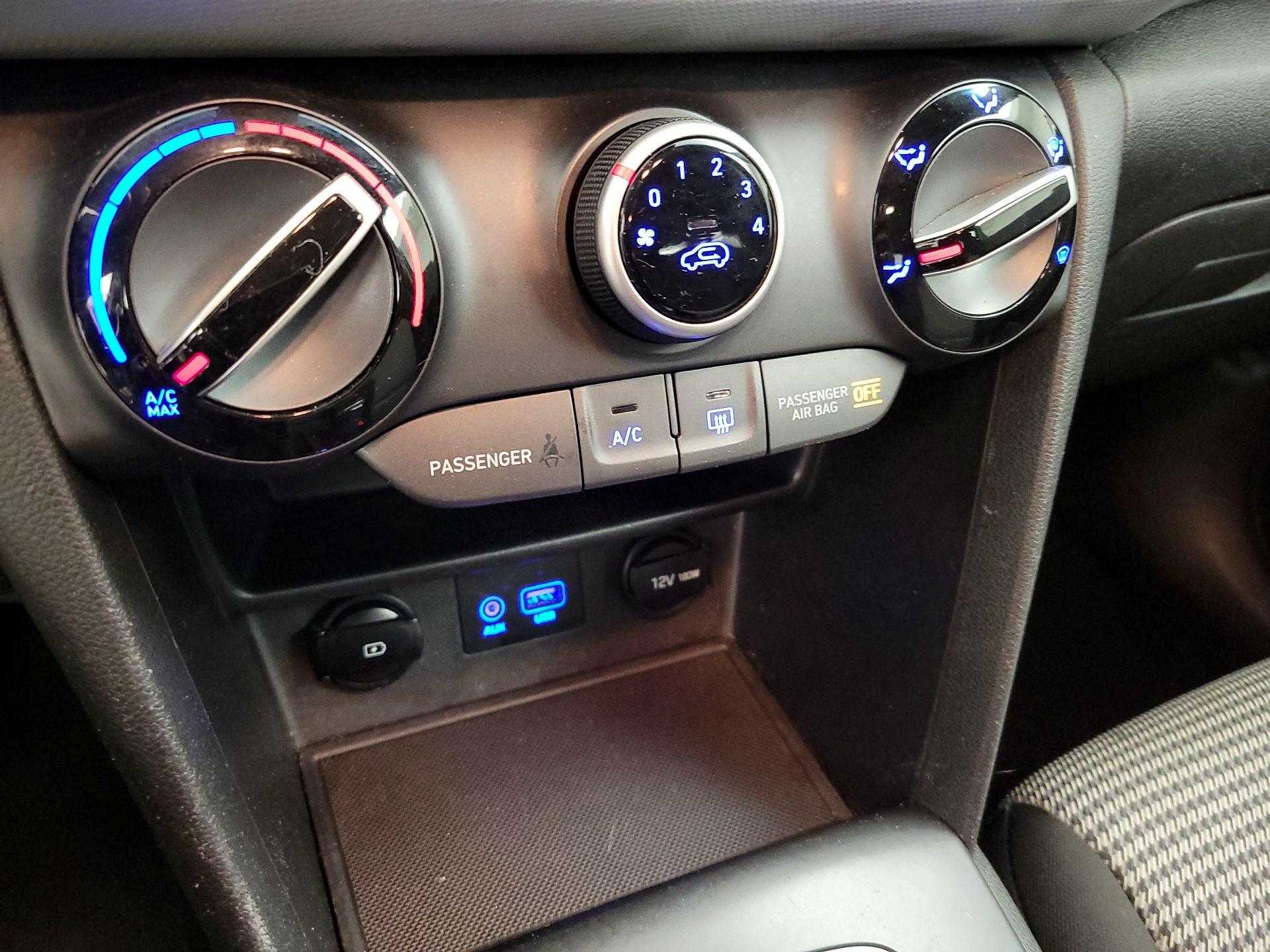 Thumbnail: 2021 Hyundai Kona - 16