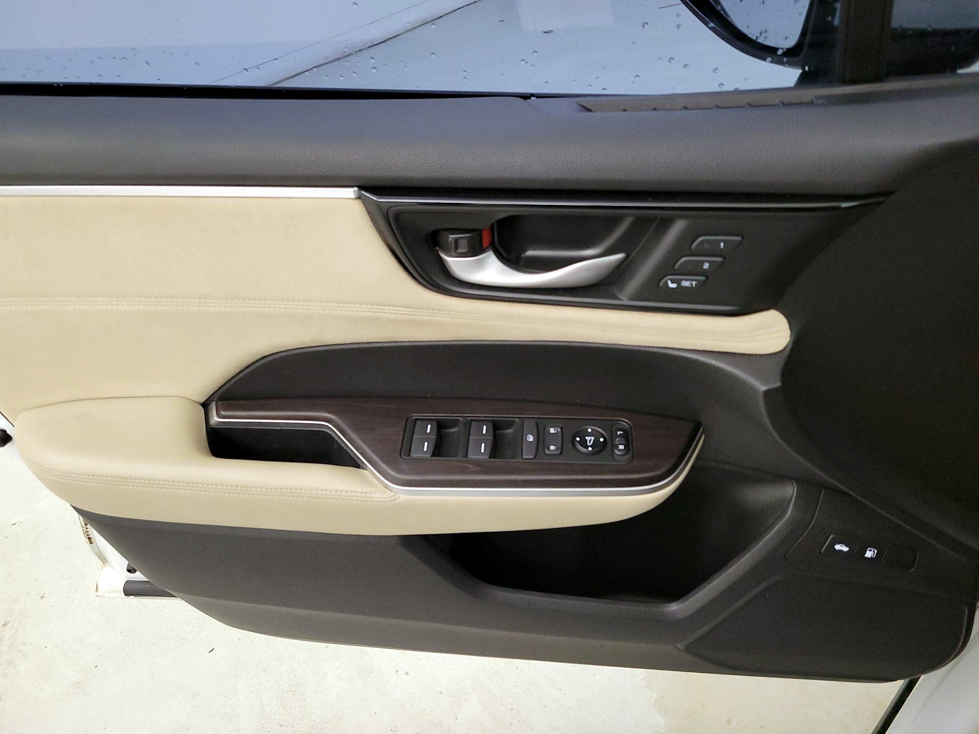 Thumbnail: 2018 Honda Clarity - 12