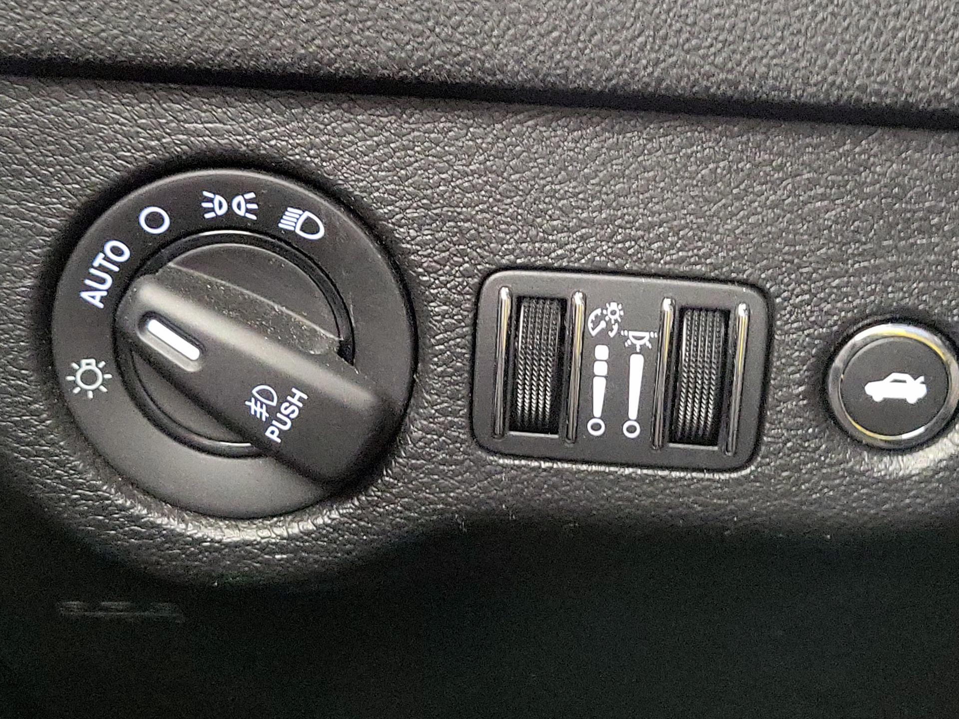 Thumbnail: 2022 Dodge Charger - 13