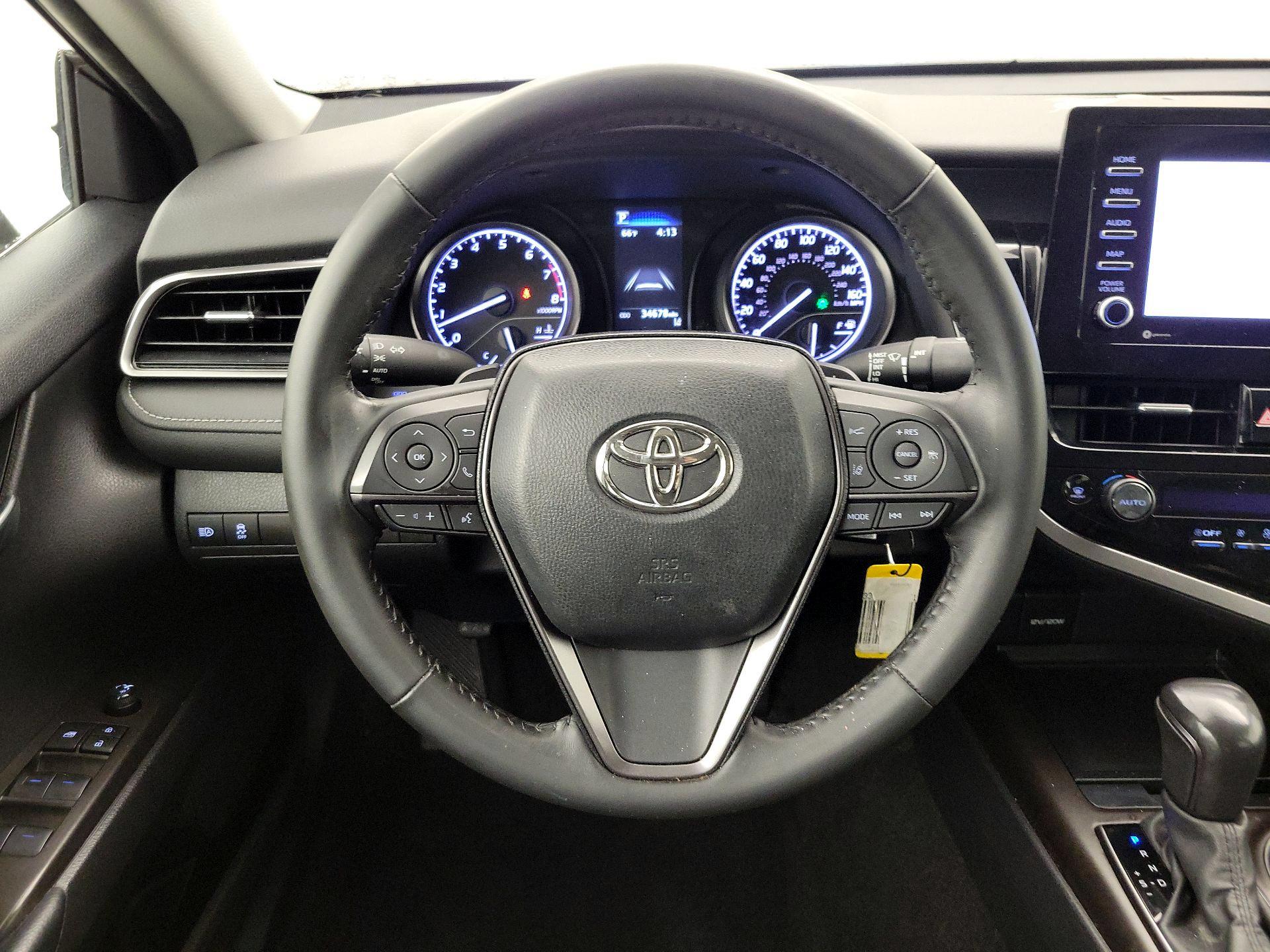 Thumbnail: 2023 Toyota Camry - 10