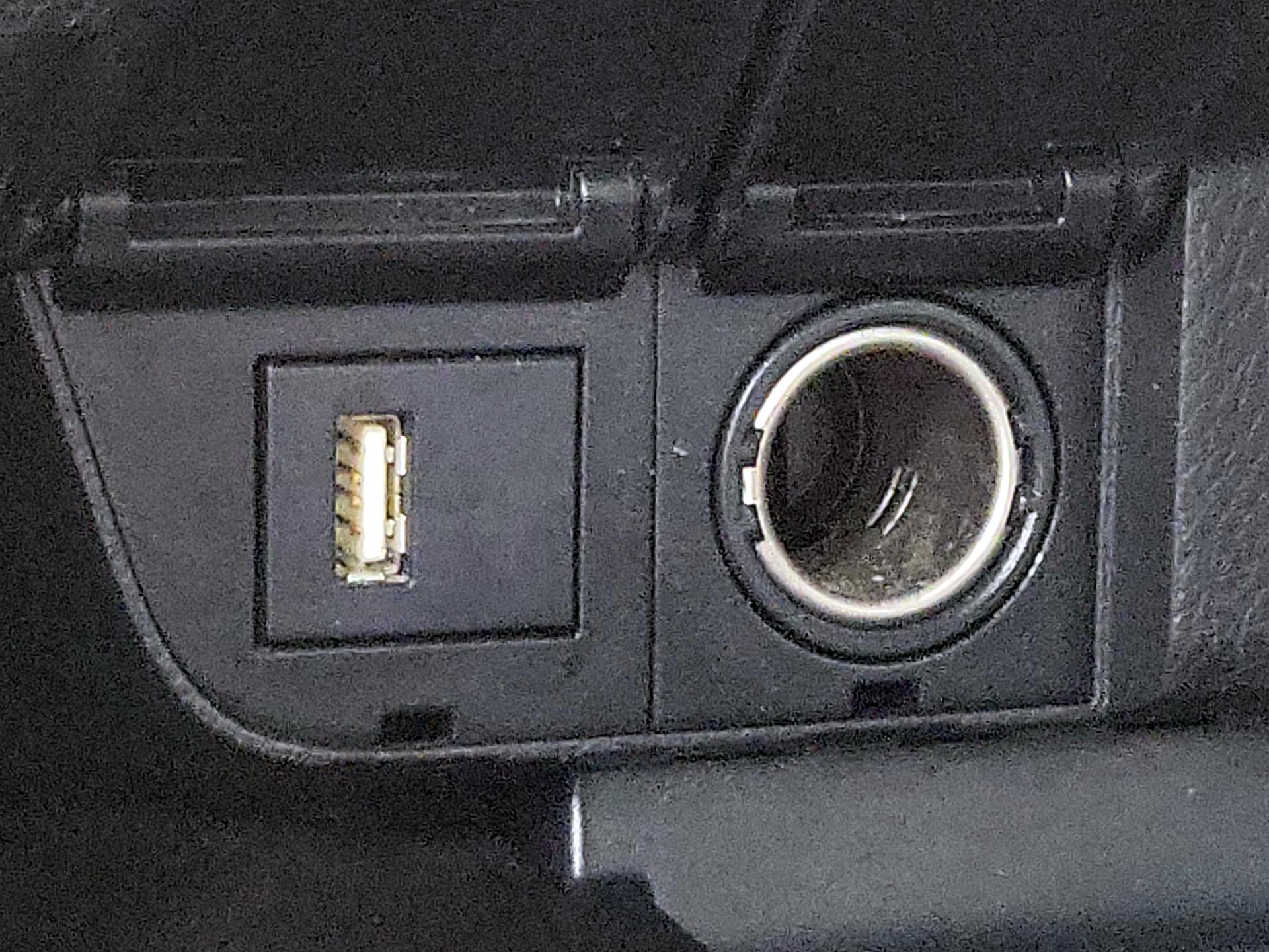 Thumbnail: 2023 Toyota Camry - 18