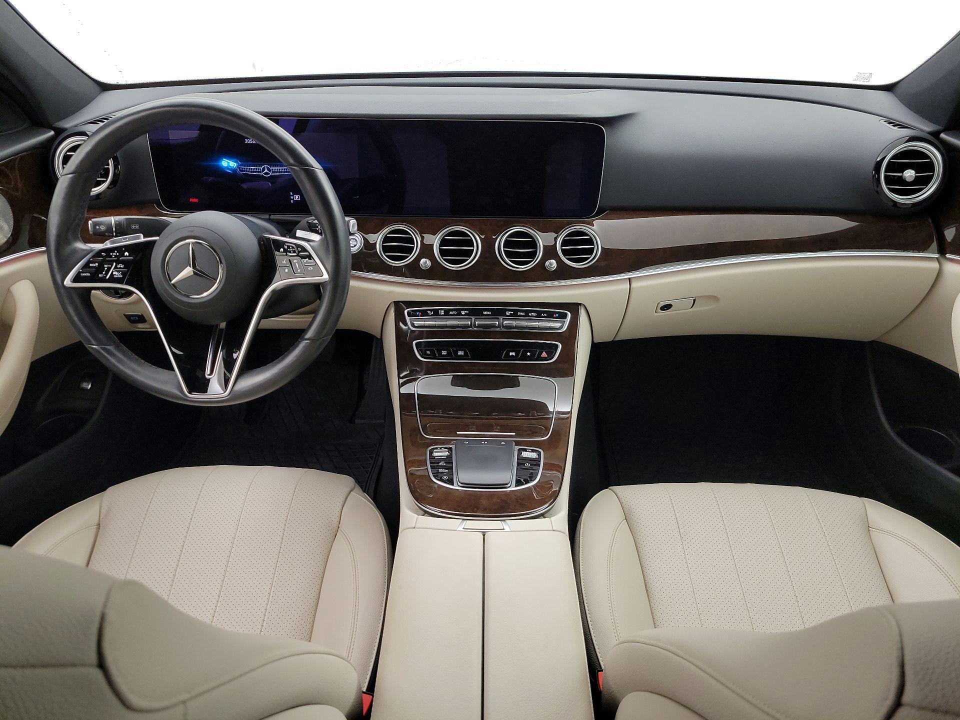 Thumbnail: 2022 Mercedes-Benz E-Class - 9