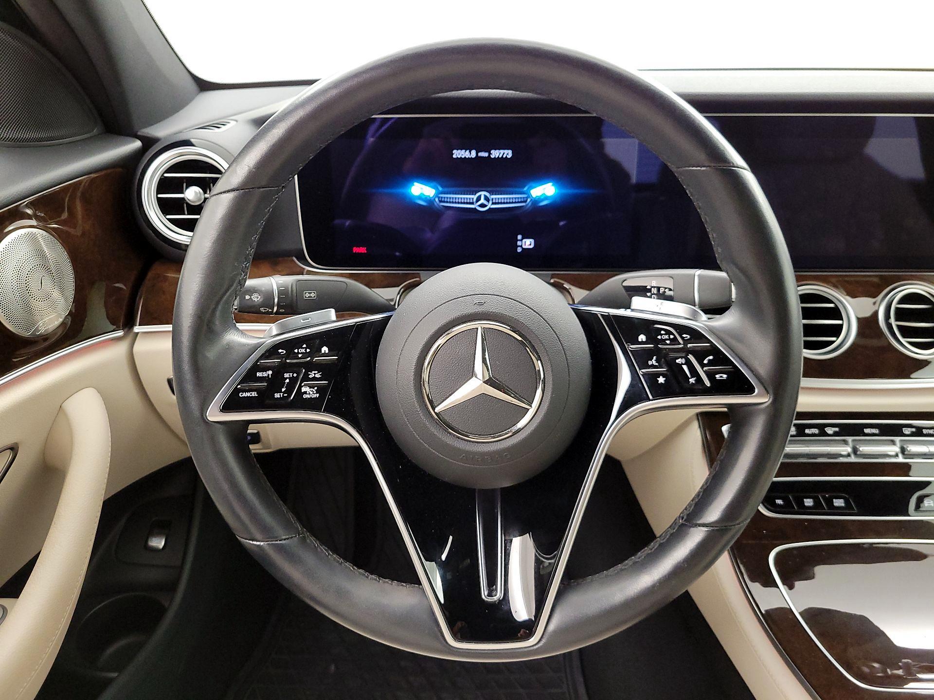 Thumbnail: 2022 Mercedes-Benz E-Class - 10