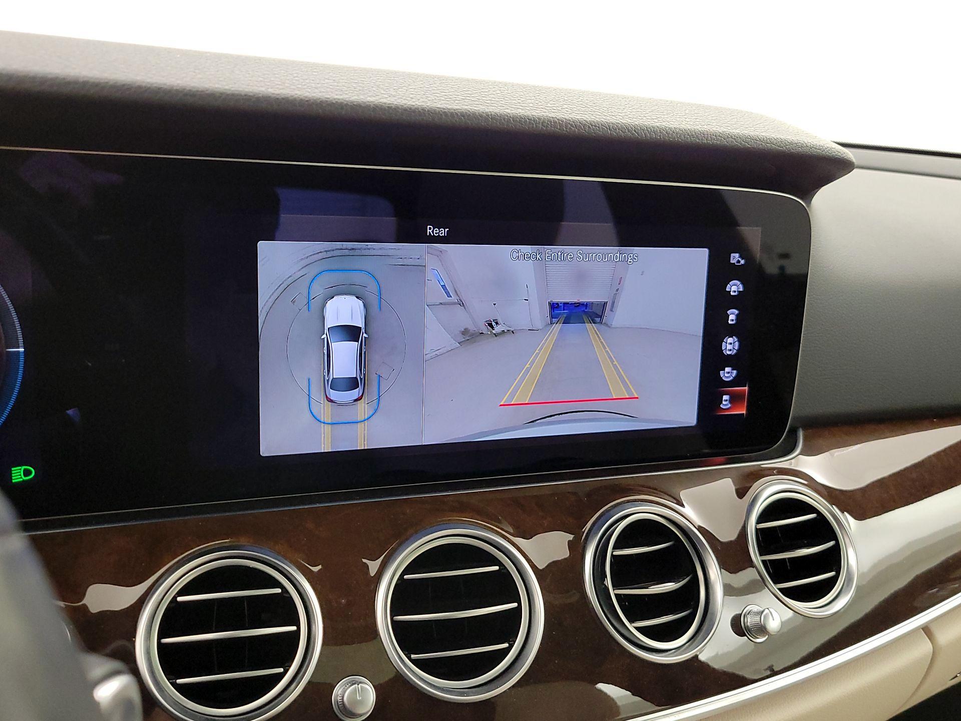 Thumbnail: 2022 Mercedes-Benz E-Class - 15