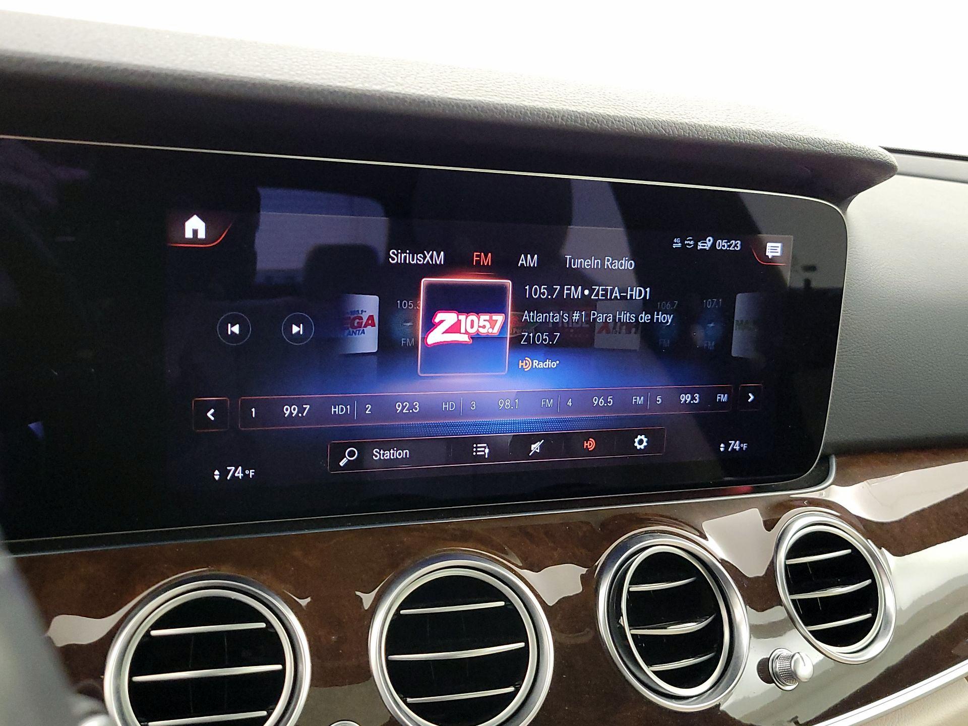 Thumbnail: 2022 Mercedes-Benz E-Class - 16