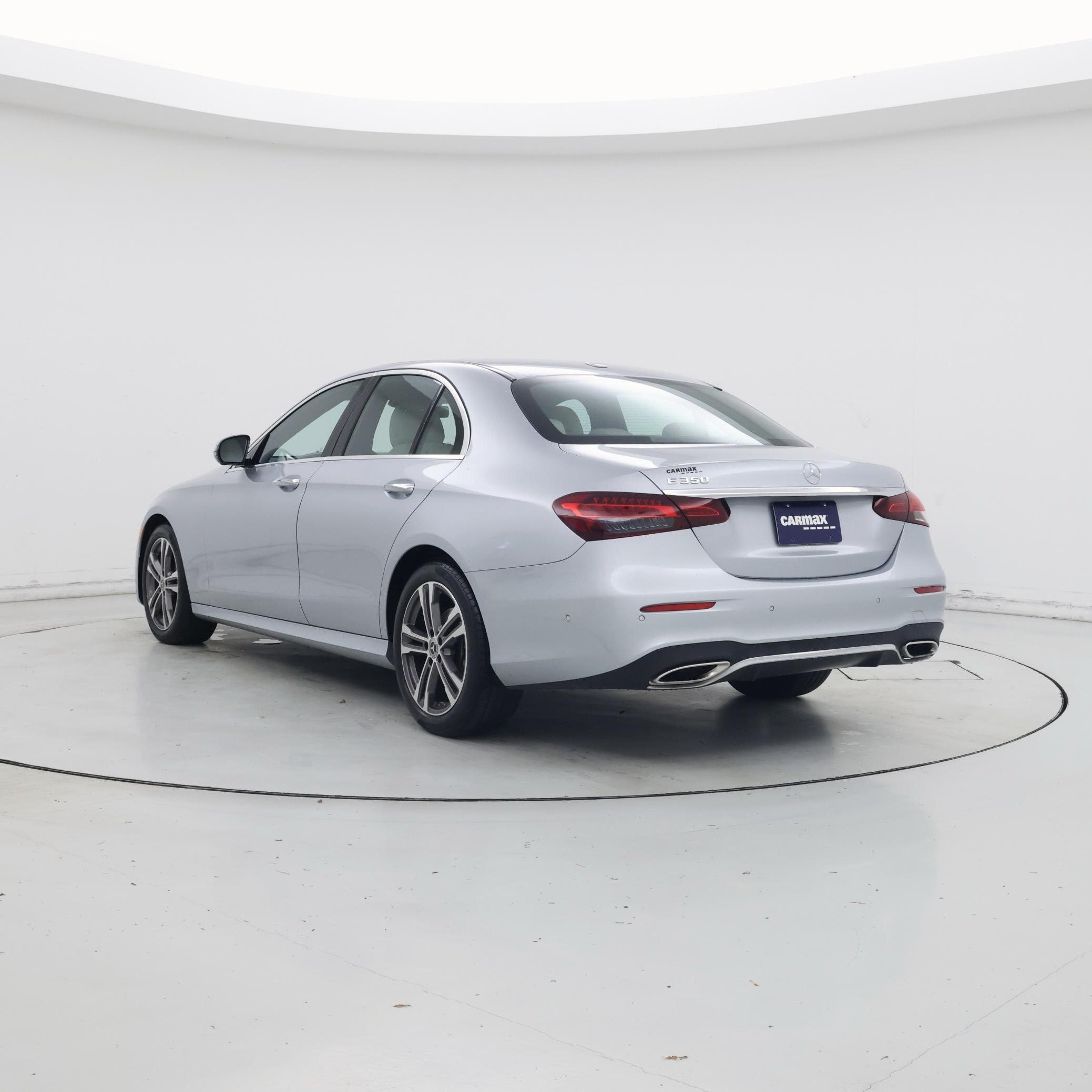 Thumbnail: 2022 Mercedes-Benz E-Class - 2