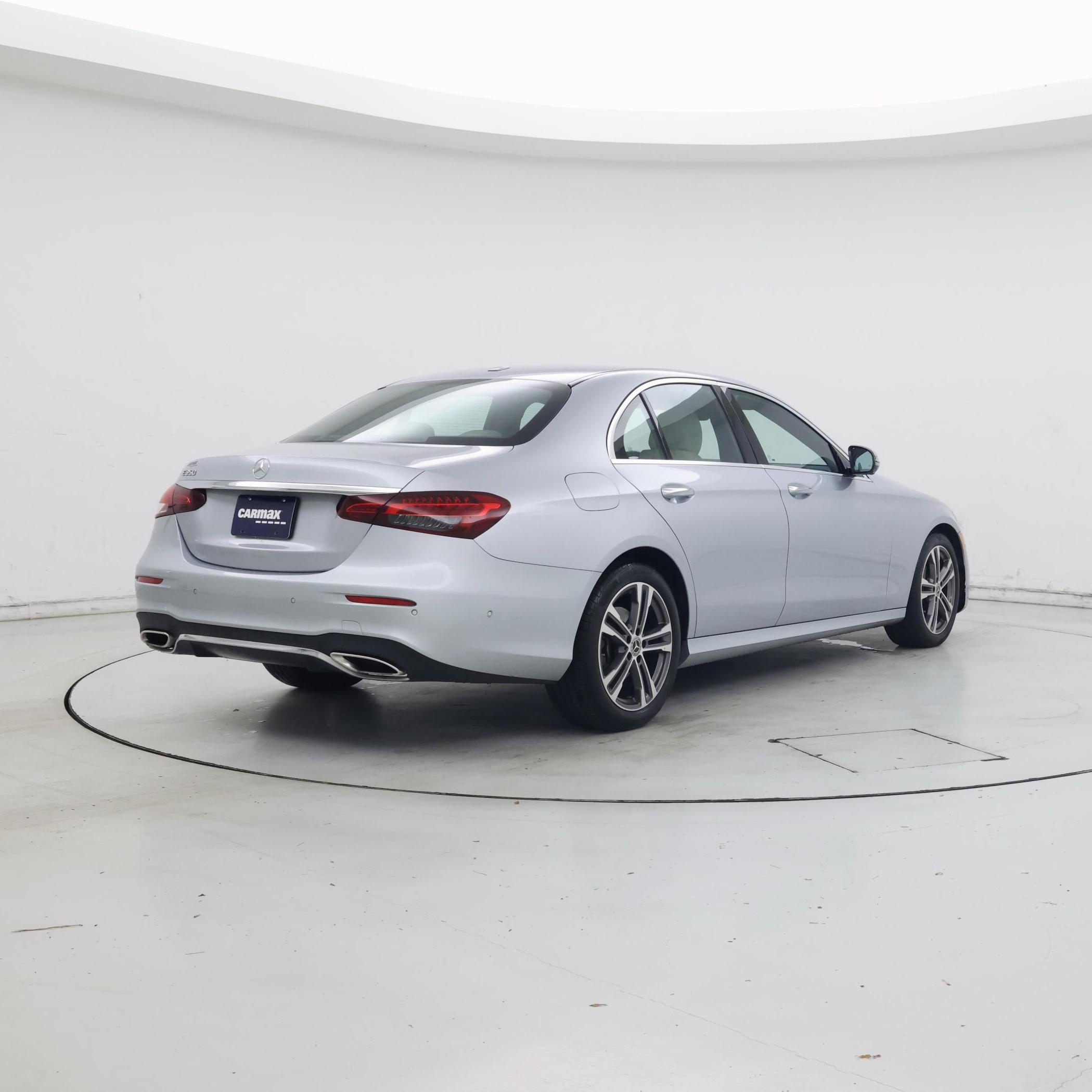 Thumbnail: 2022 Mercedes-Benz E-Class - 8