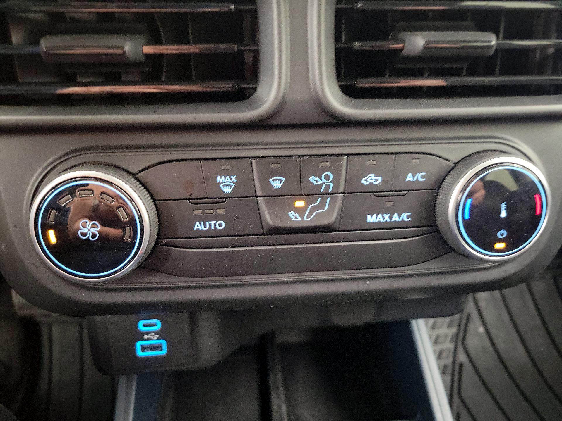 Thumbnail: 2022 Ford Maverick - 16