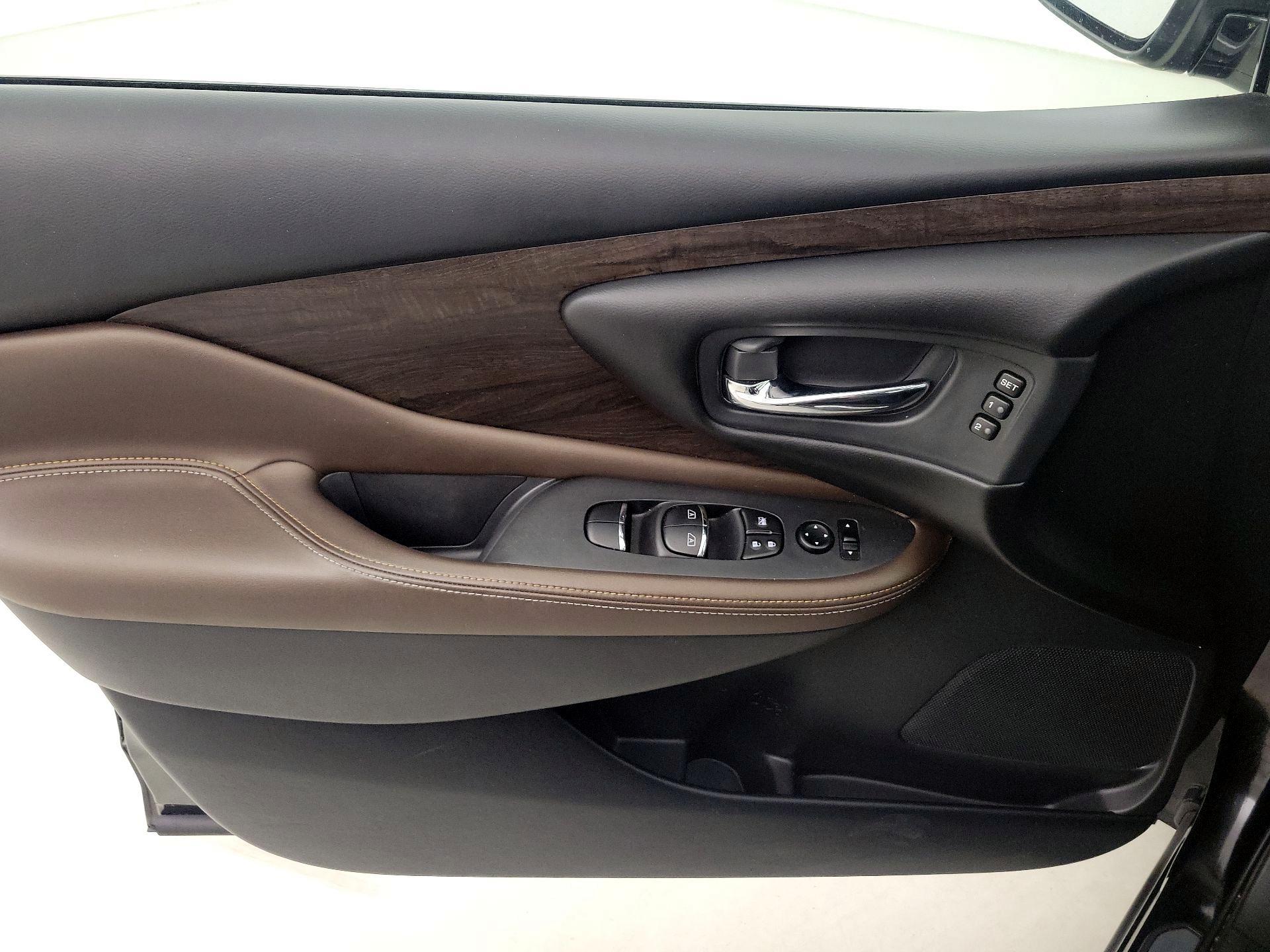 Thumbnail: 2023 Hyundai Elantra - 12