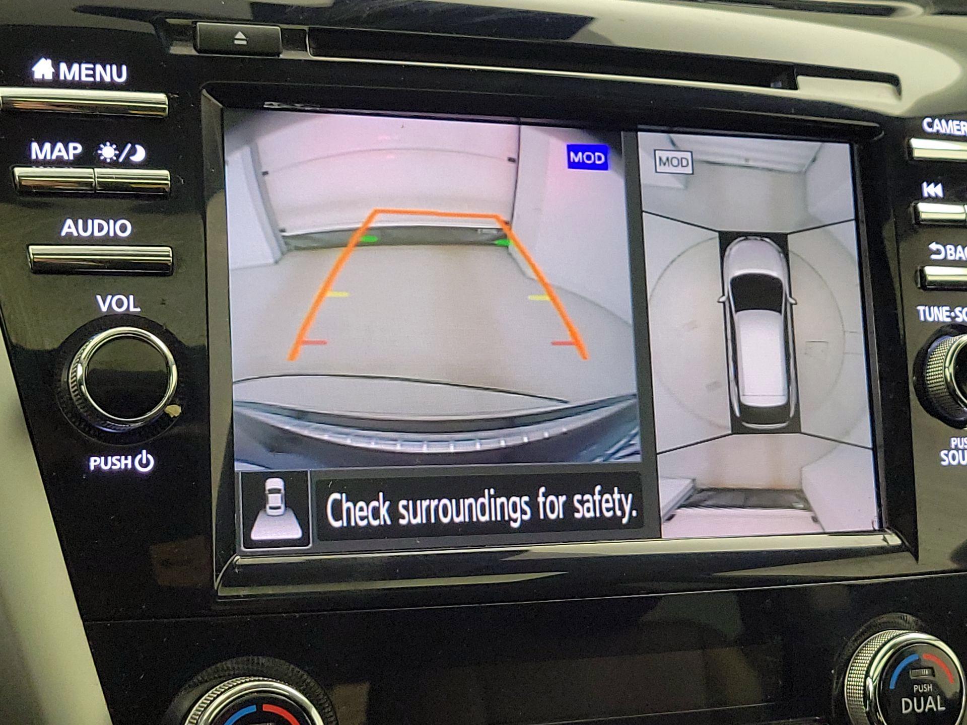 Thumbnail: 2023 Hyundai Elantra - 15