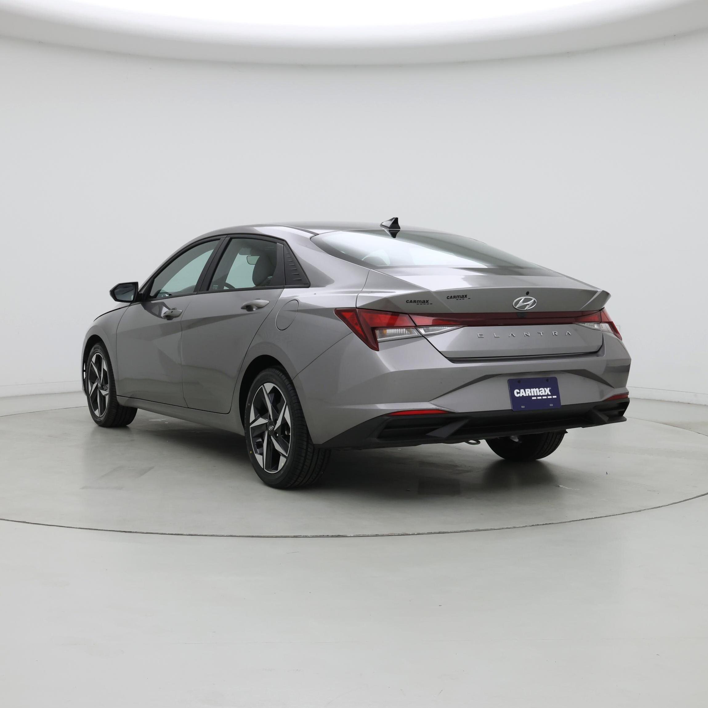 Thumbnail: 2023 Hyundai Elantra - 2