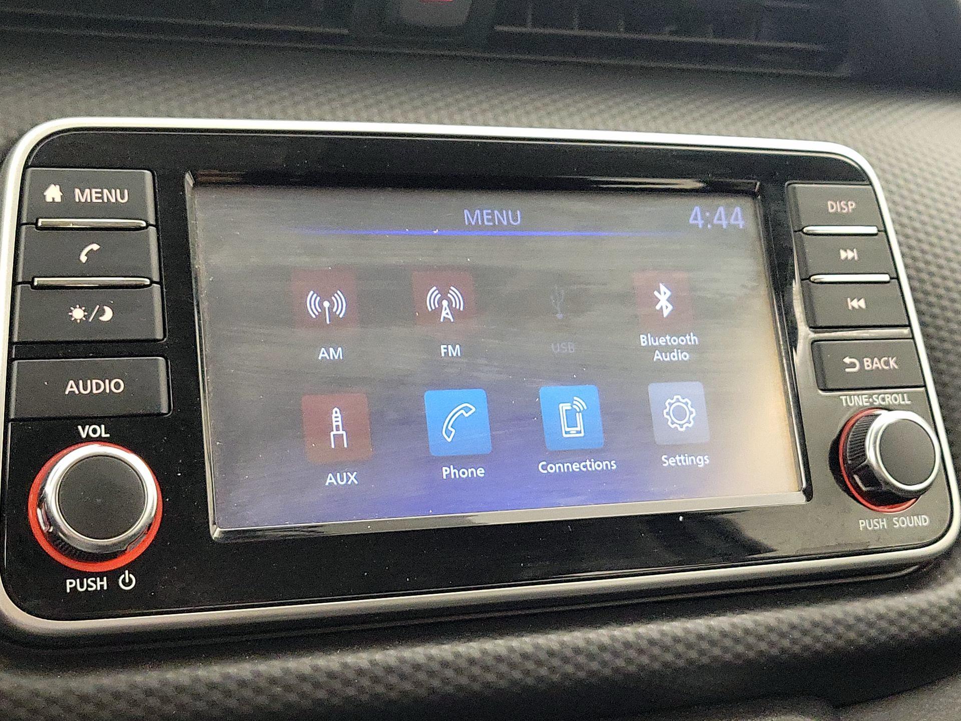 Thumbnail: 2022 Nissan Kicks - 15