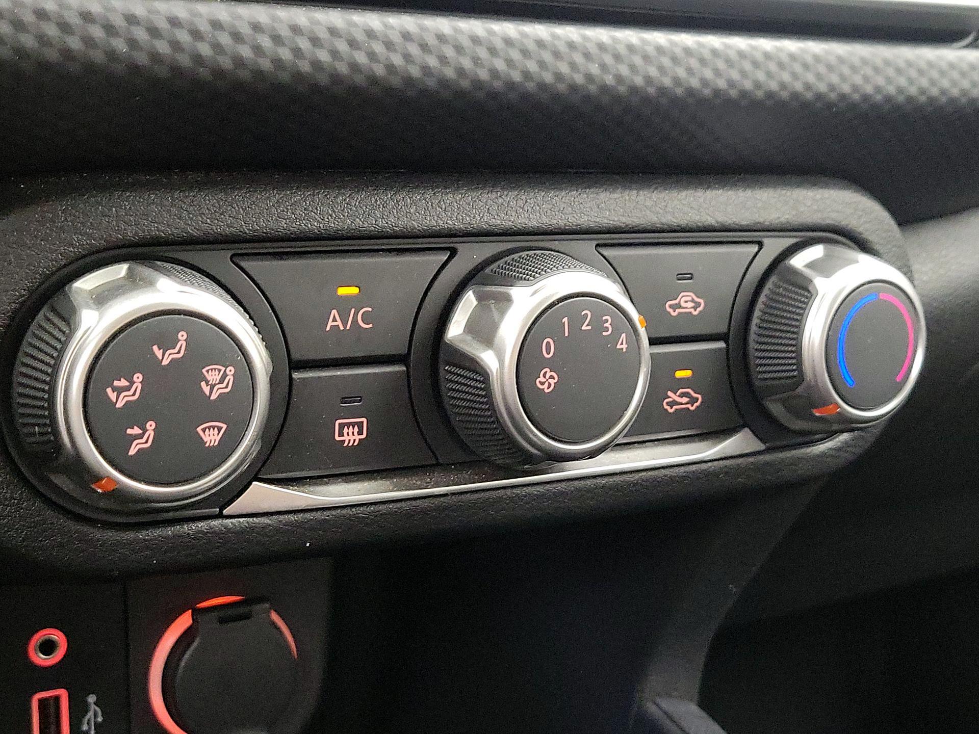 Thumbnail: 2022 Nissan Kicks - 16