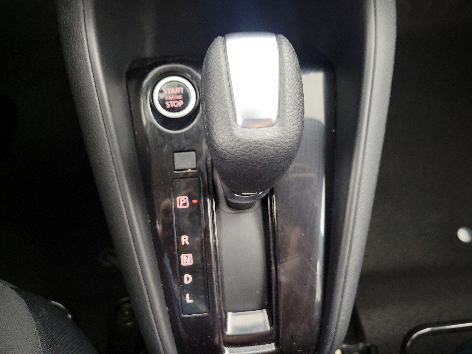 Thumbnail: 2022 Nissan Kicks - 17