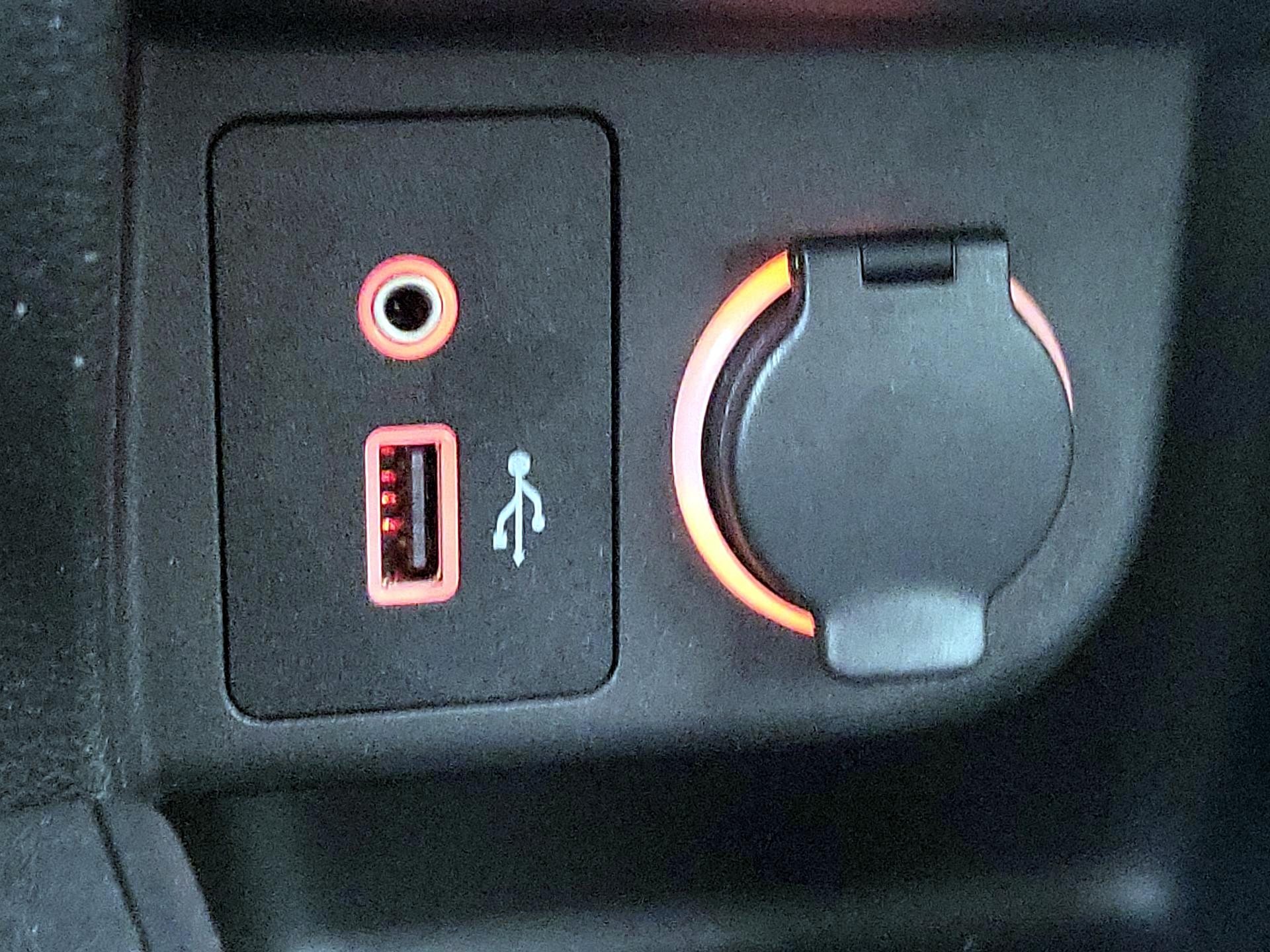 Thumbnail: 2022 Nissan Kicks - 18