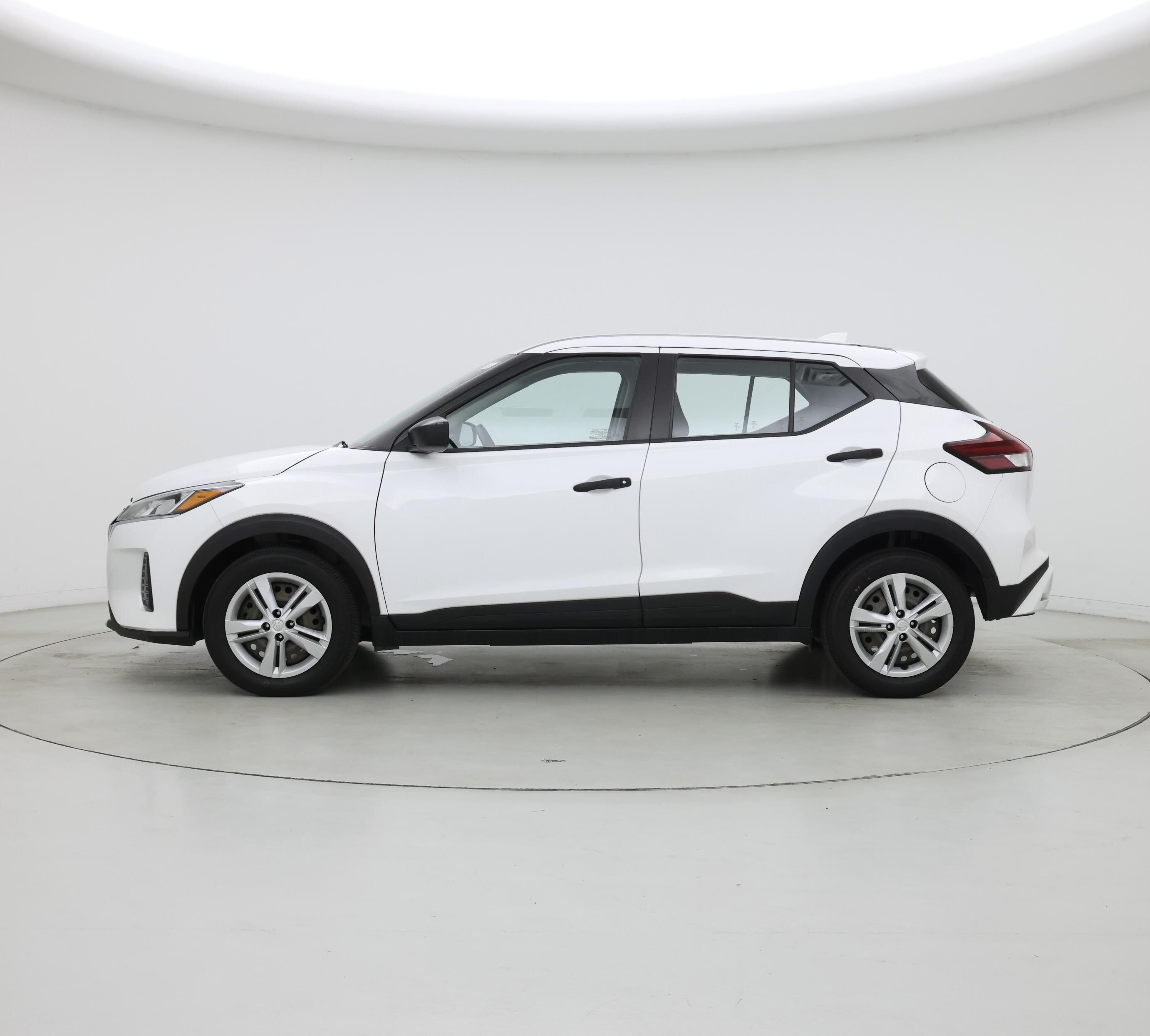 Thumbnail: 2022 Nissan Kicks - 3