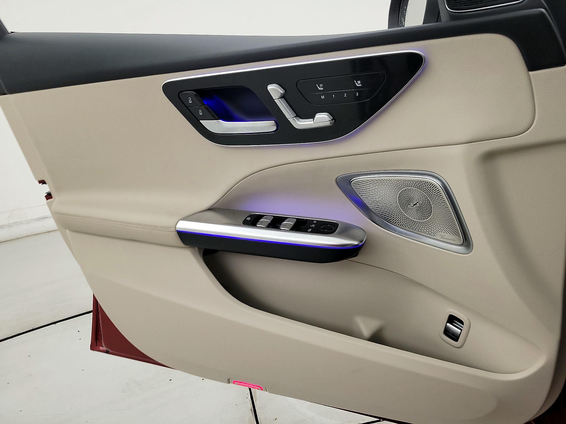 Thumbnail: 2022 Mercedes-Benz C-Class - 12