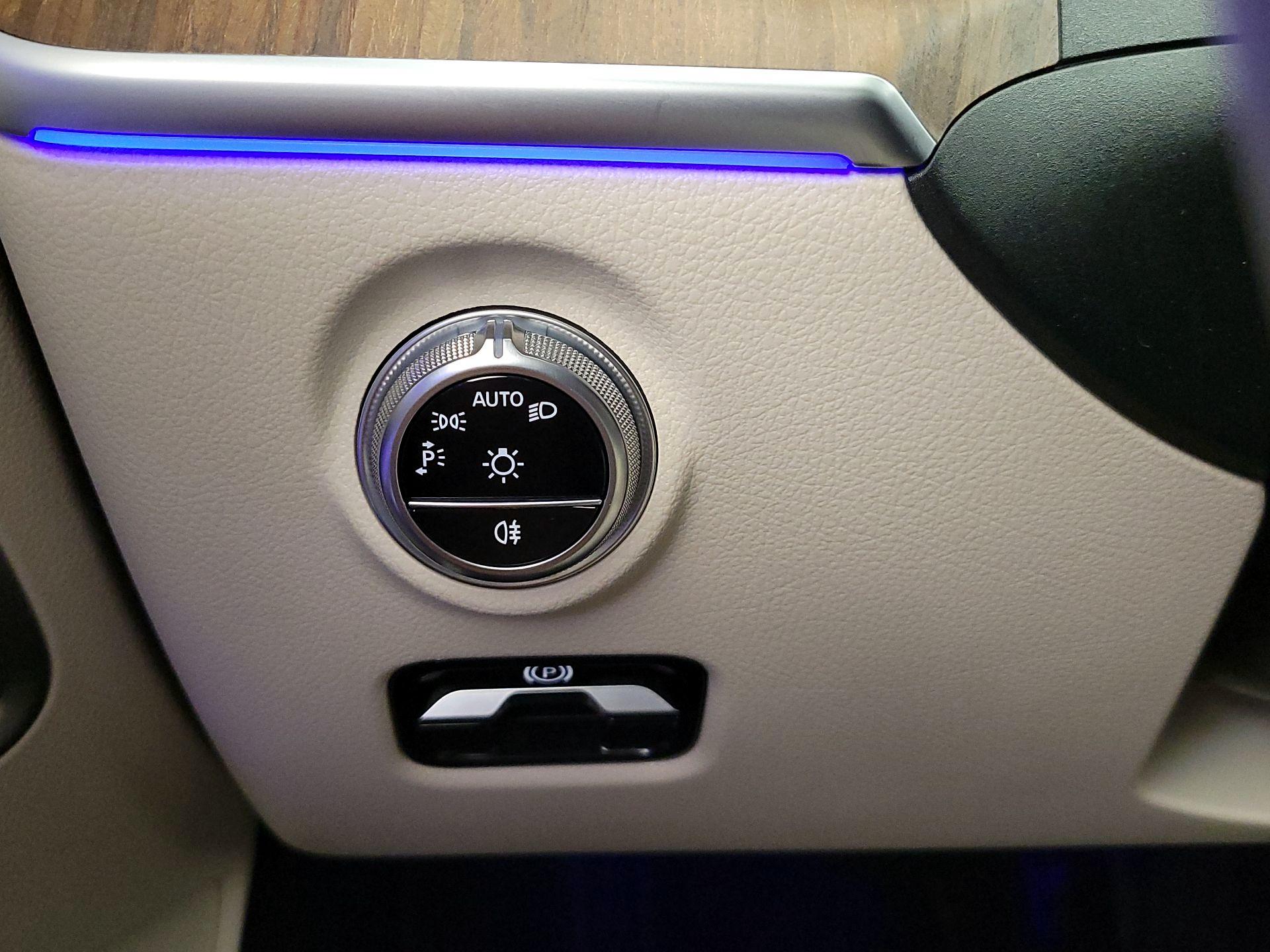 Thumbnail: 2022 Mercedes-Benz C-Class - 13