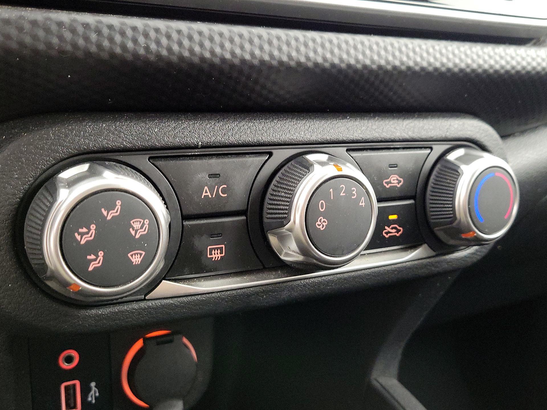 Thumbnail: 2022 Nissan Kicks - 16