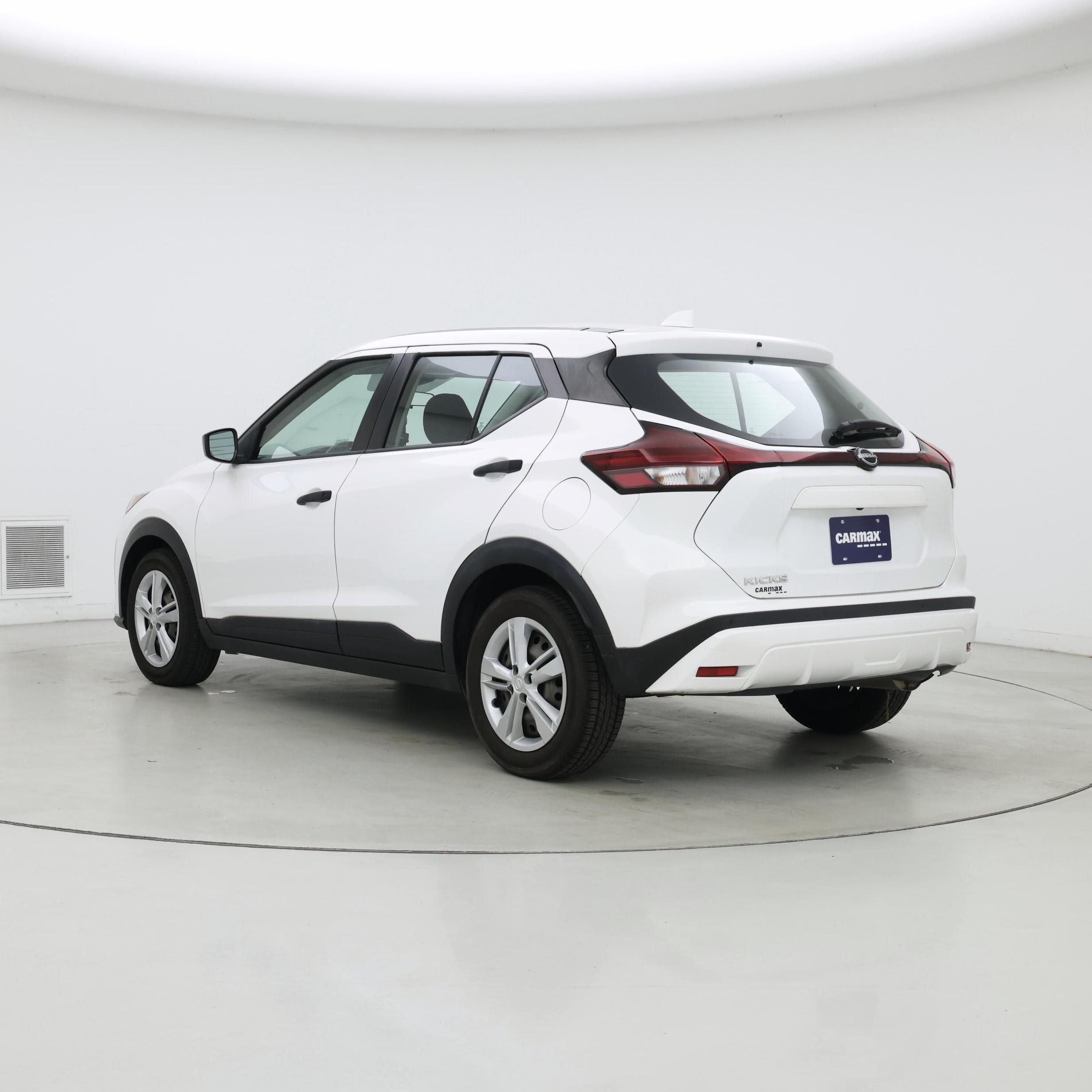 Thumbnail: 2022 Nissan Kicks - 2