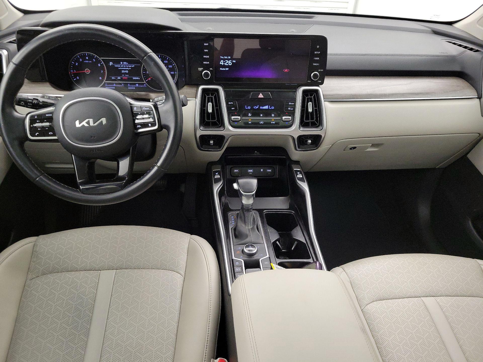 Thumbnail: 2022 Kia Sorento - 9