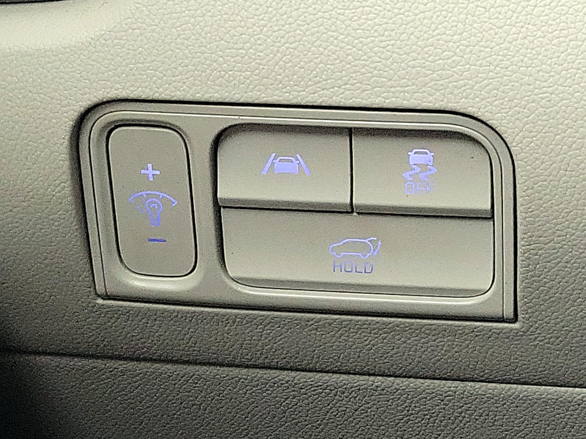 Thumbnail: 2022 Kia Sorento - 13