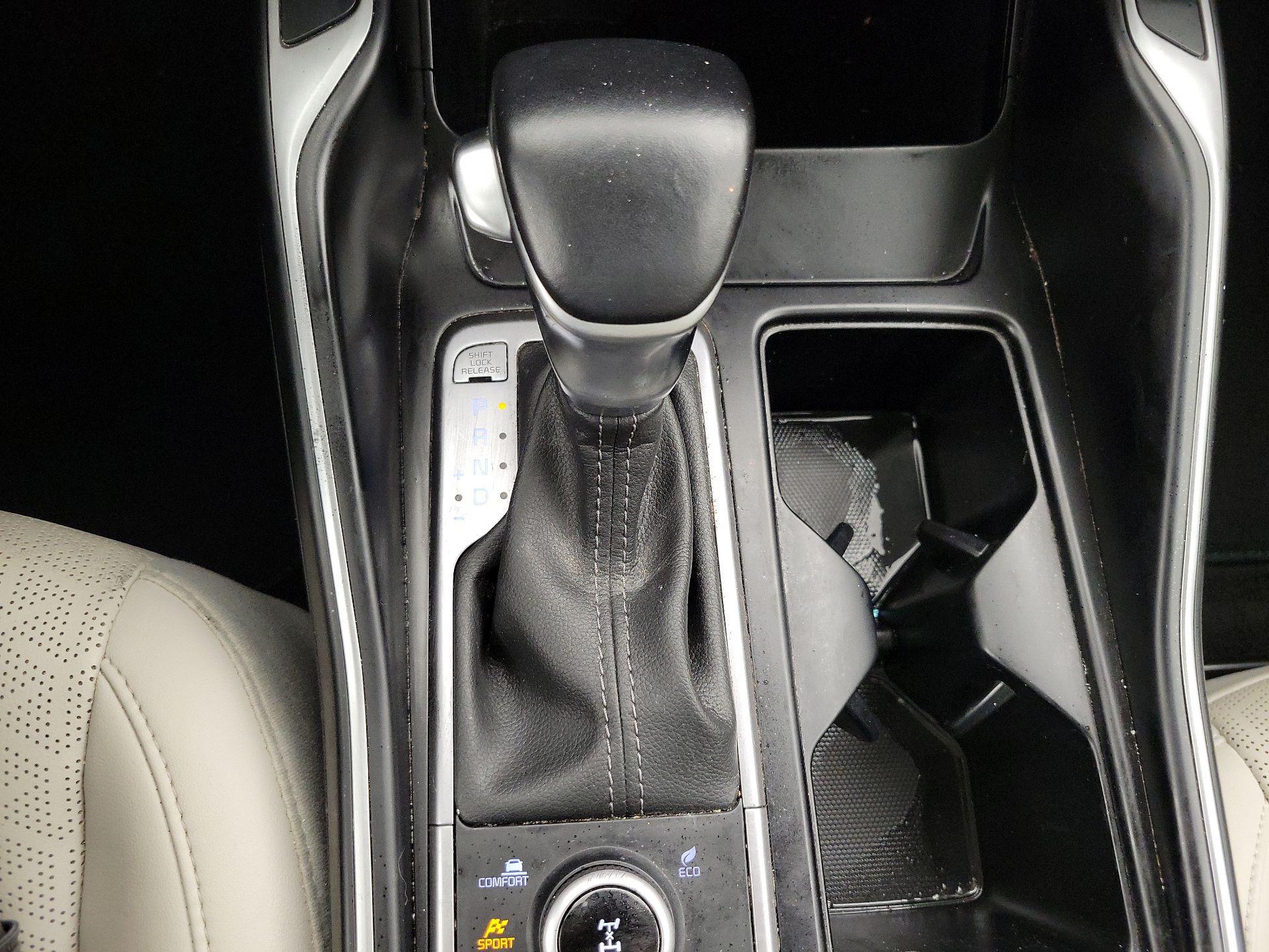 Thumbnail: 2022 Kia Sorento - 17