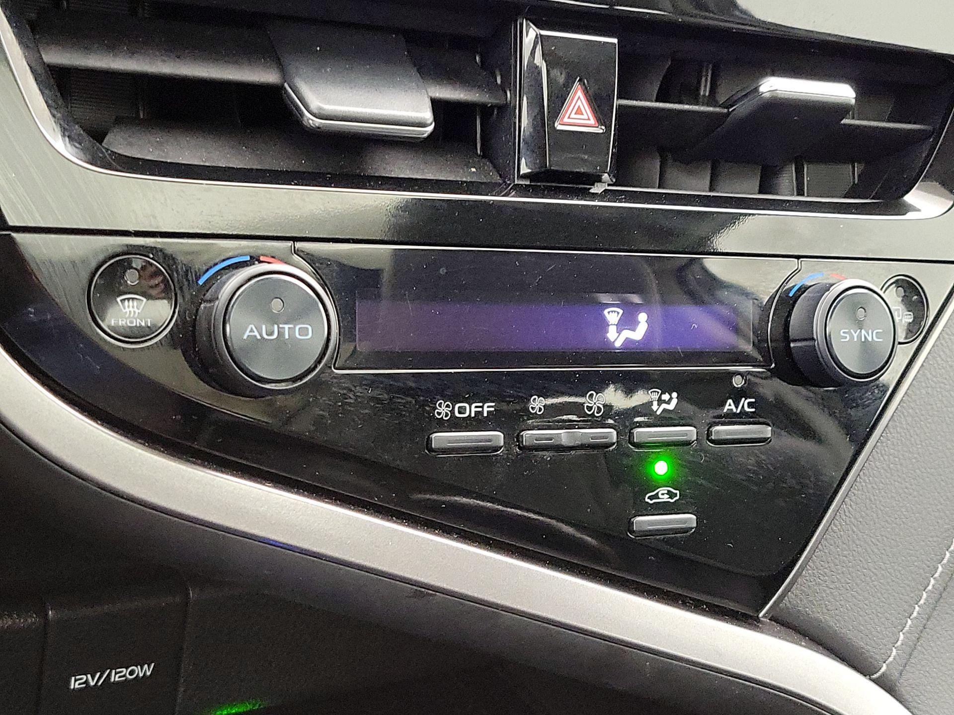 Thumbnail: 2021 Toyota Camry - 16