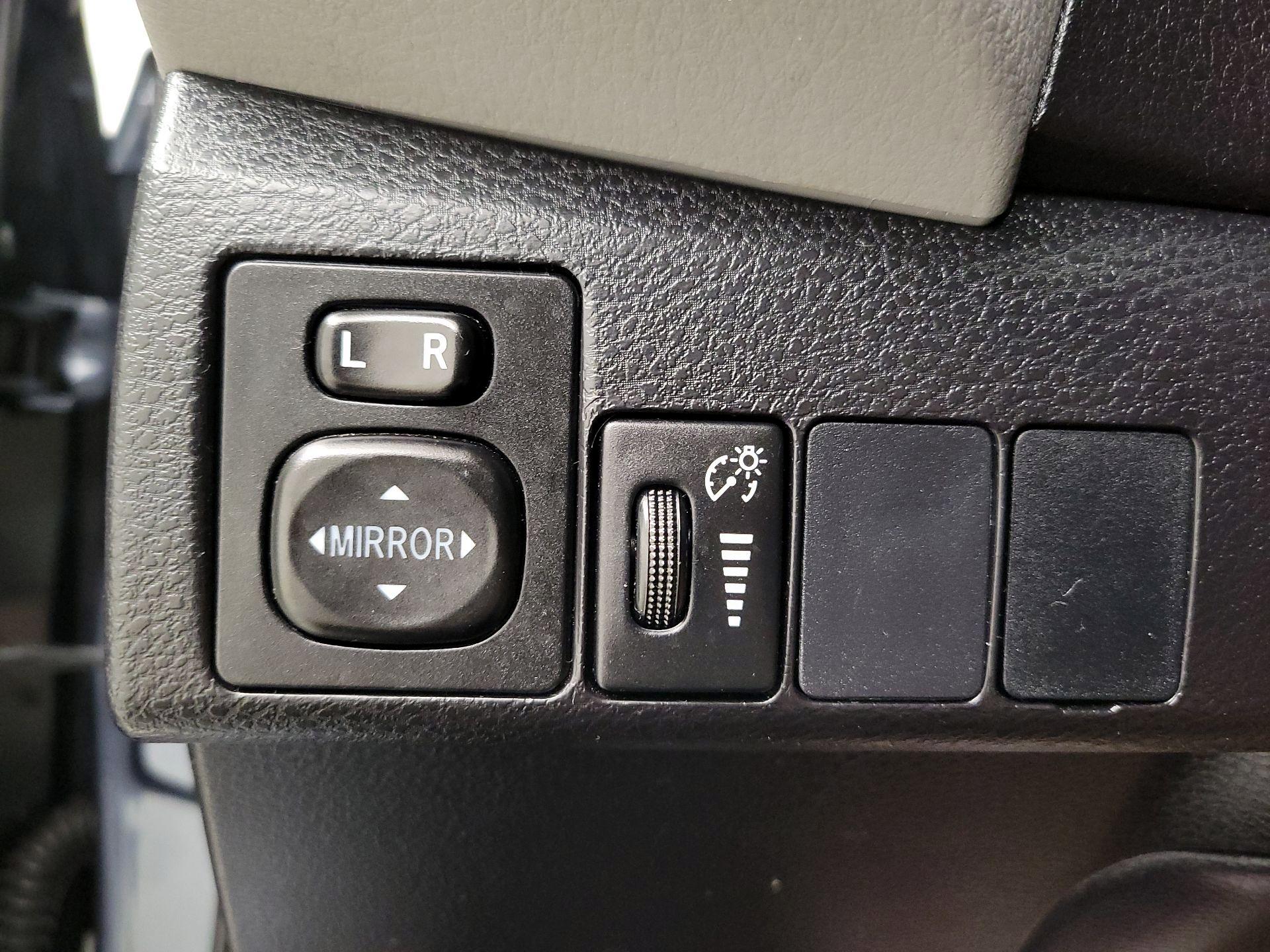 Thumbnail: 2016 Toyota Corolla - 13