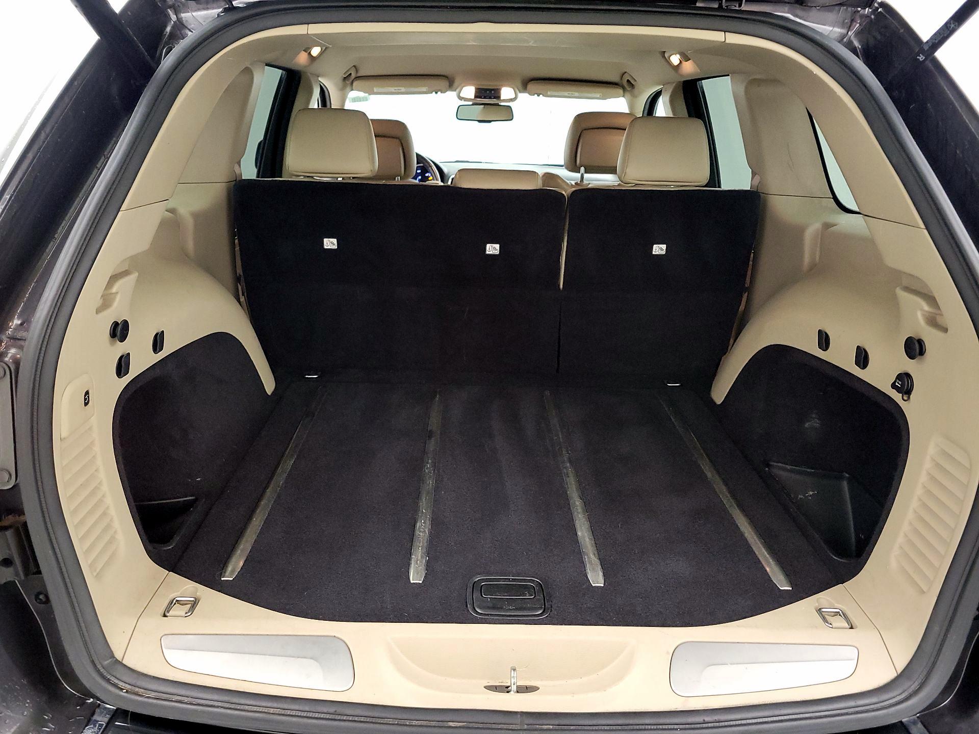 Thumbnail: 2015 Jeep Grand Cherokee - 20