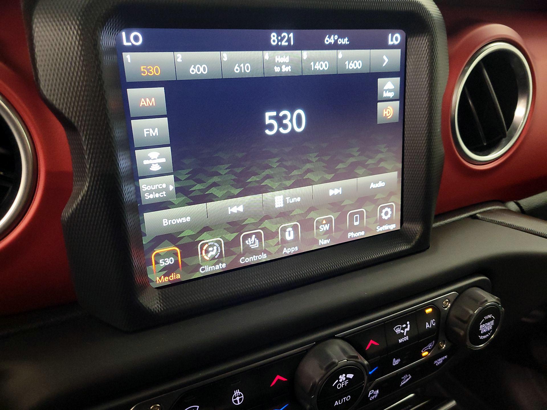 Thumbnail: 2019 Jeep Wrangler - 16