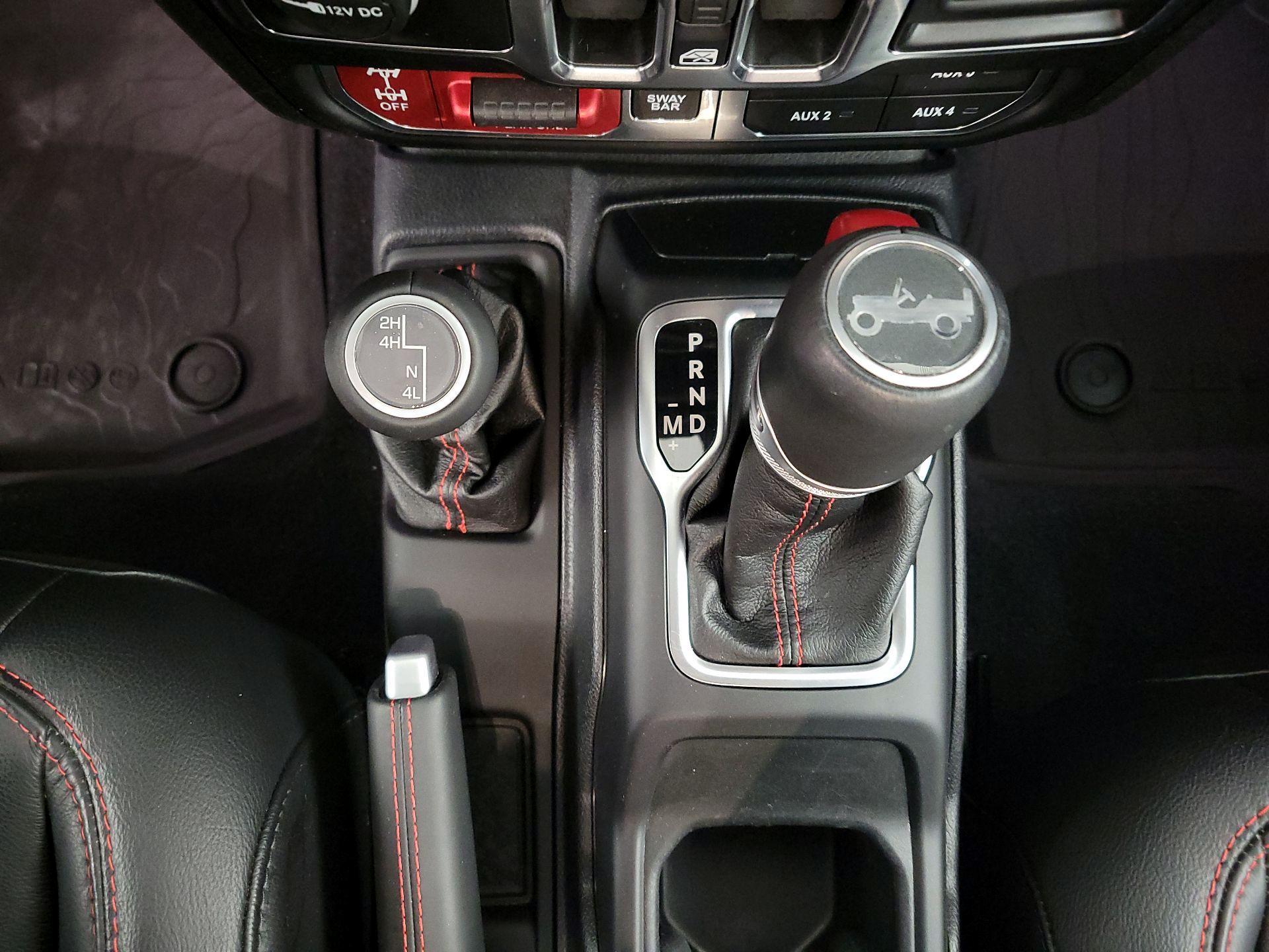 Thumbnail: 2019 Jeep Wrangler - 18