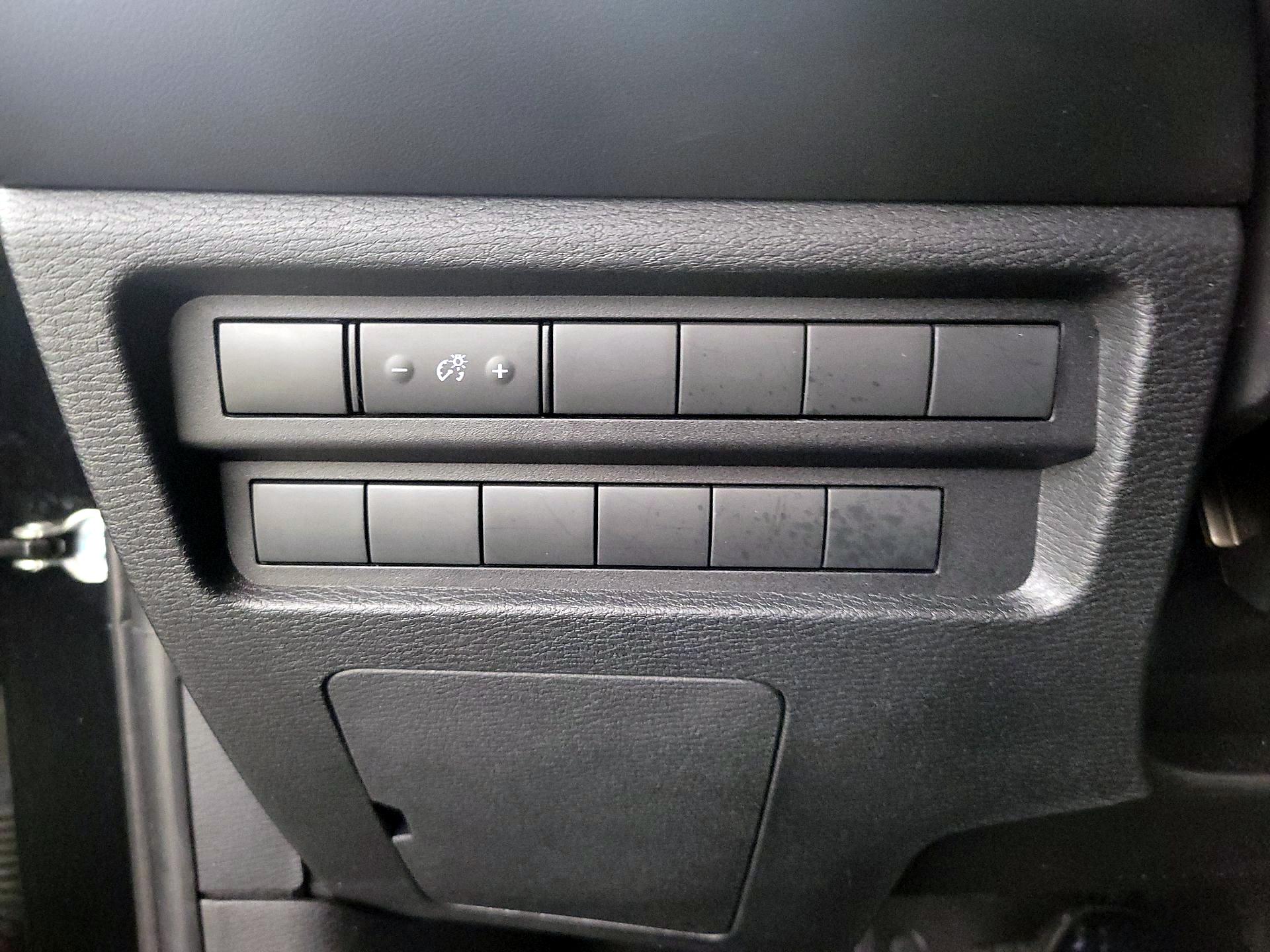 Thumbnail: 2022 Mitsubishi Outlander - 13