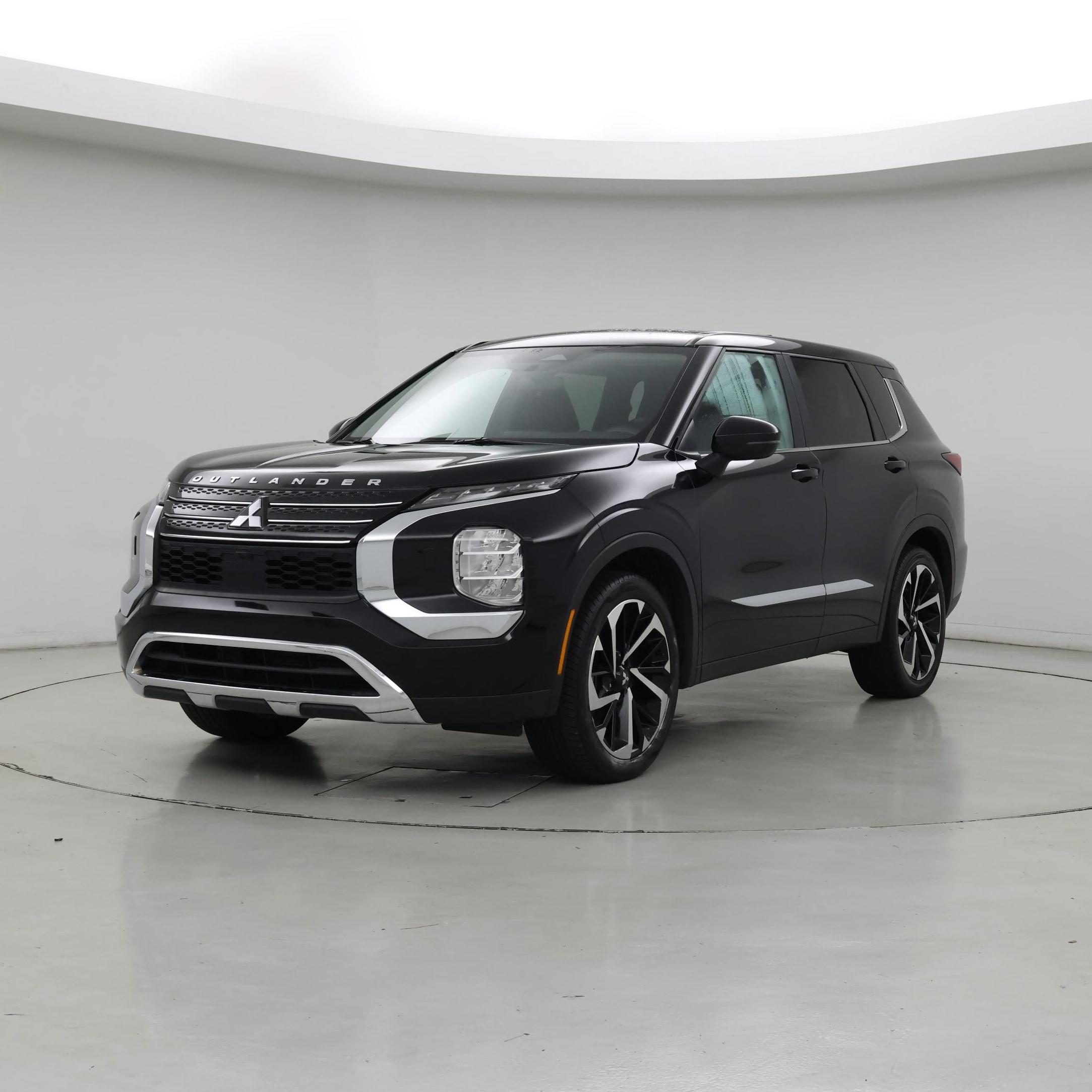 Thumbnail: 2022 Mitsubishi Outlander - 4