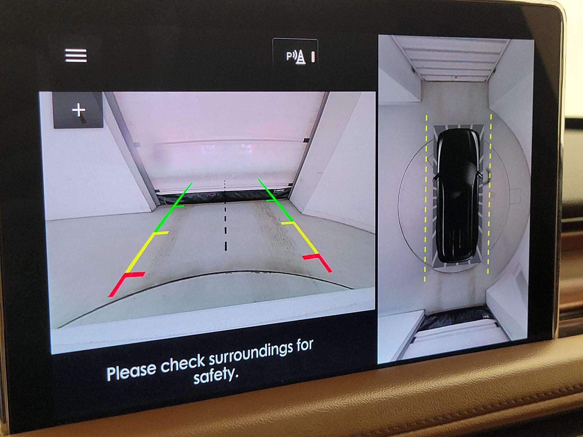 Thumbnail: 2022 Lincoln Aviator - 14