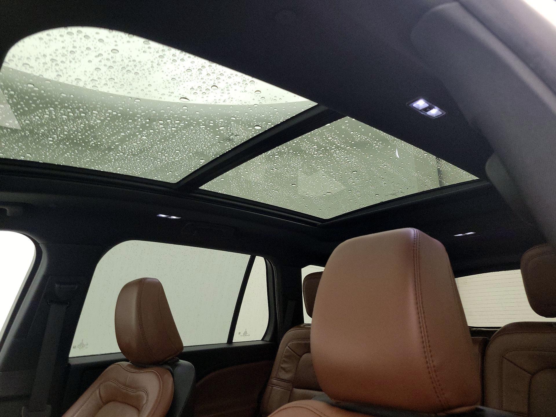 Thumbnail: 2022 Lincoln Aviator - 18