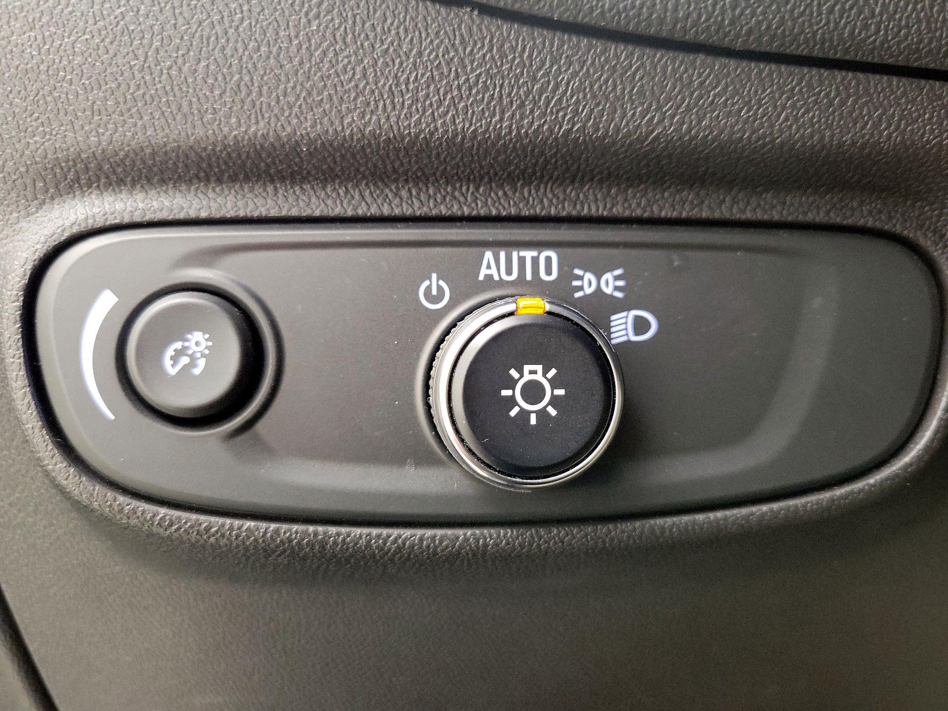 Thumbnail: 2022 Chevrolet Equinox - 13