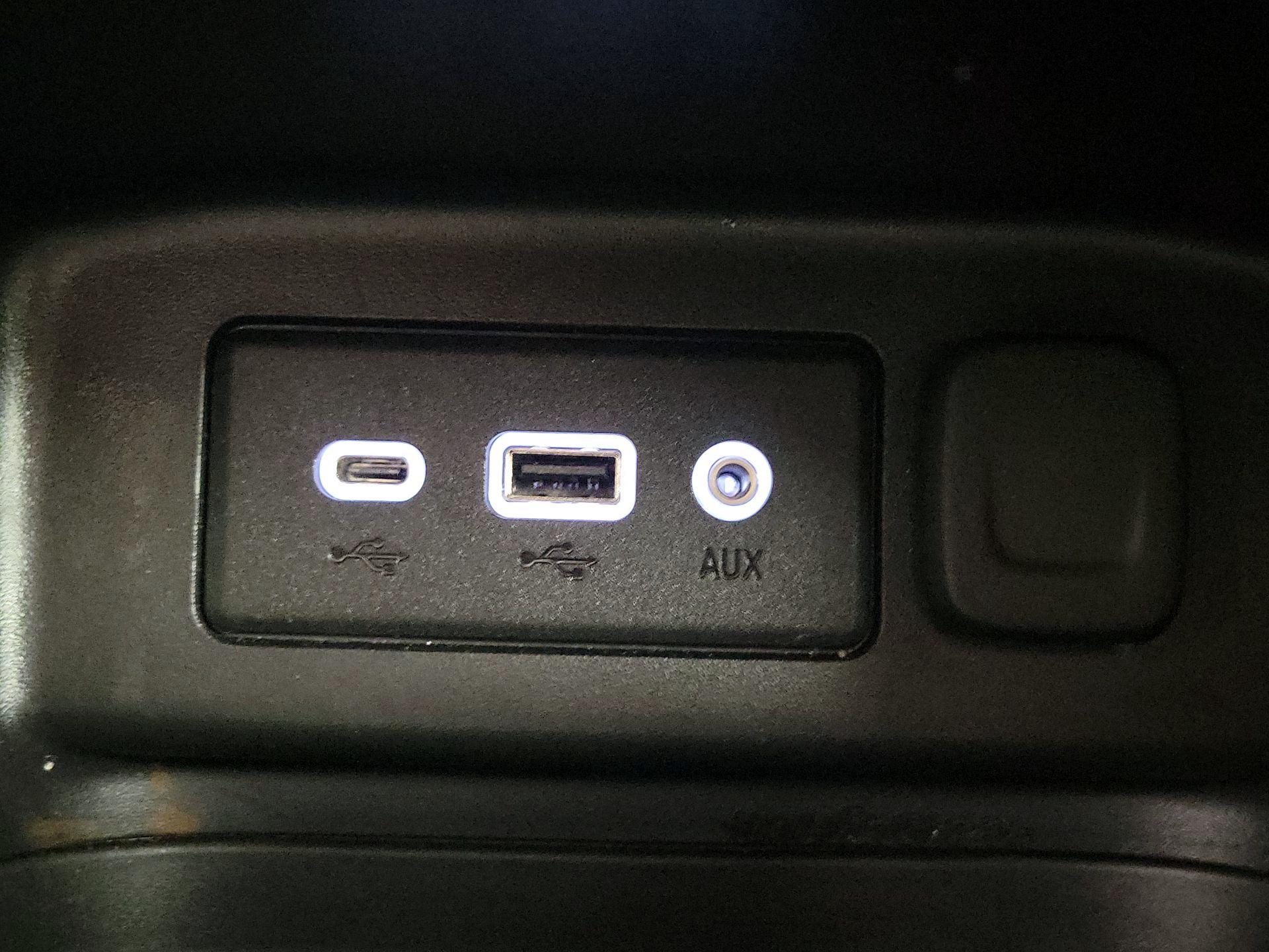 Thumbnail: 2022 Chevrolet Equinox - 18